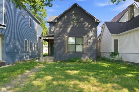 Photo of 1806 Woodlawn Avenue, Indianapolis, IN 46203 (MLS # 22124560)