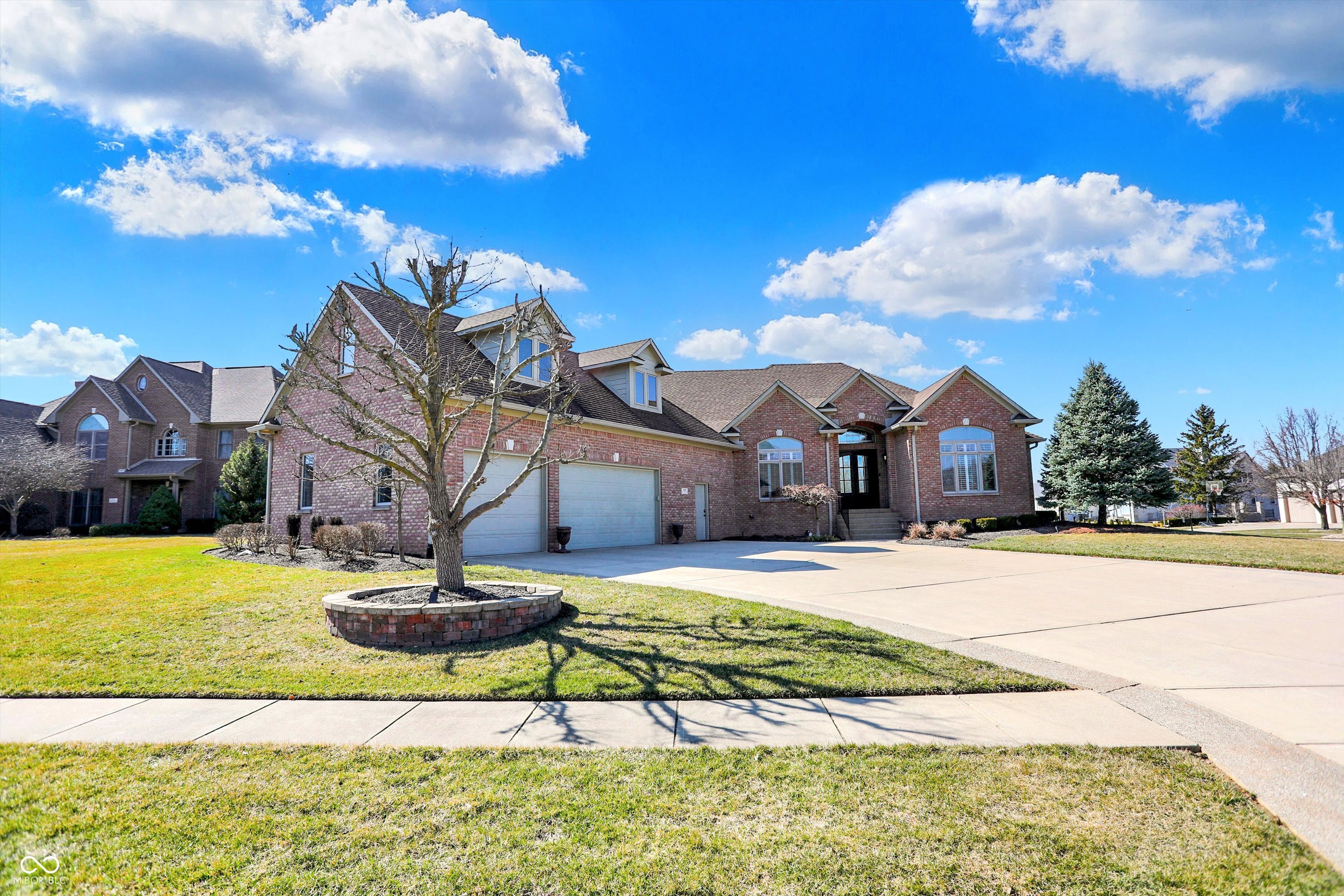2110 Cheviot Court