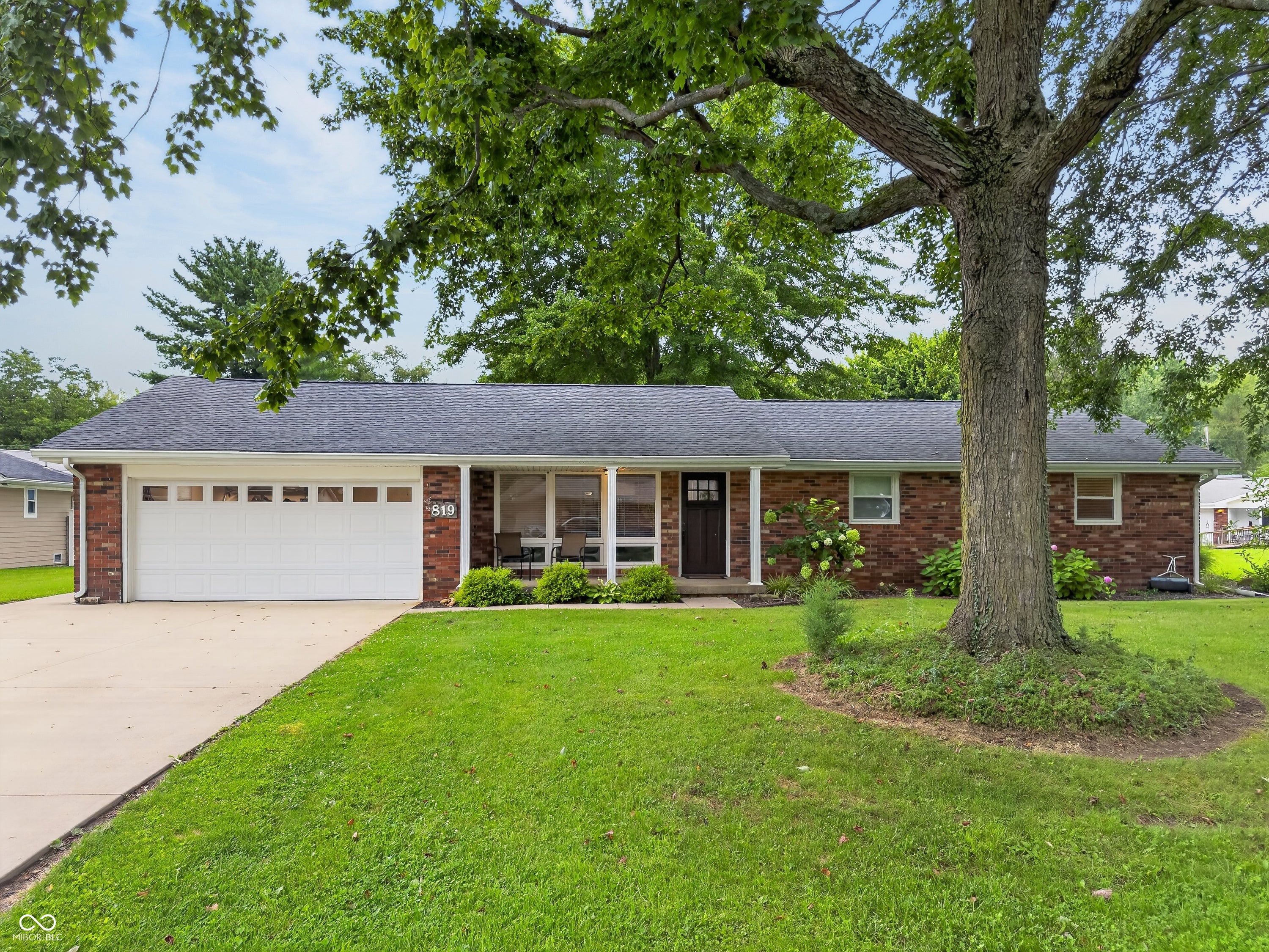 819 Greenbriar Drive
