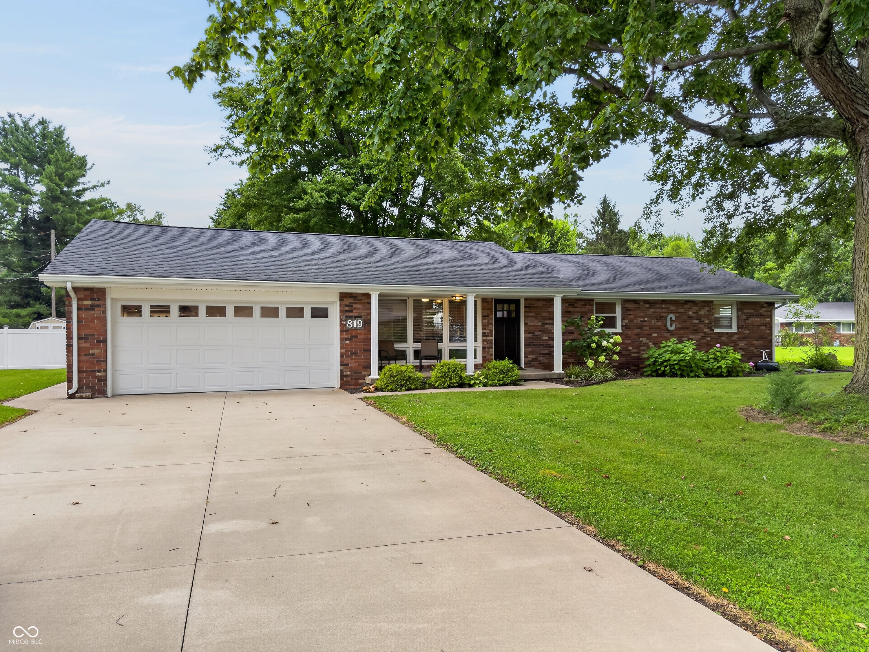 819 Greenbriar Drive