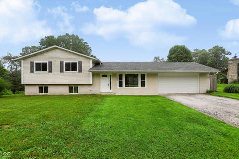 Photo of 620 N Staats Drive, Bloomington, IN 47408 (MLS # 22114978)