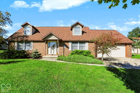 Photo of 216 Ann Avenue, Pendleton, IN 46064 (MLS # 22128863)
