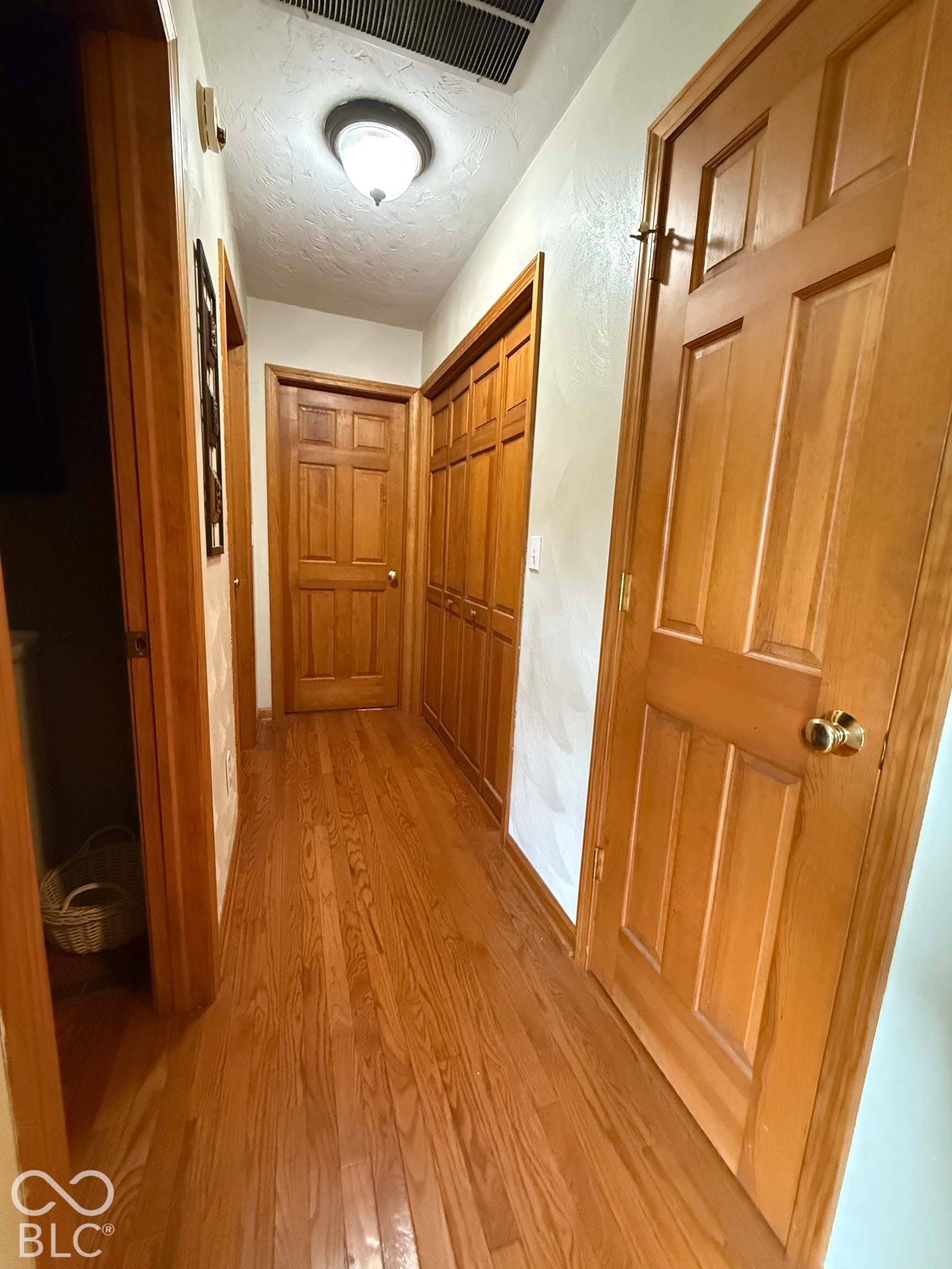 3433 Charlton Drive