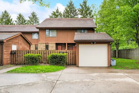 3165 Sycamore Drive, Columbus, IN 47203 - MLS#: 22036098