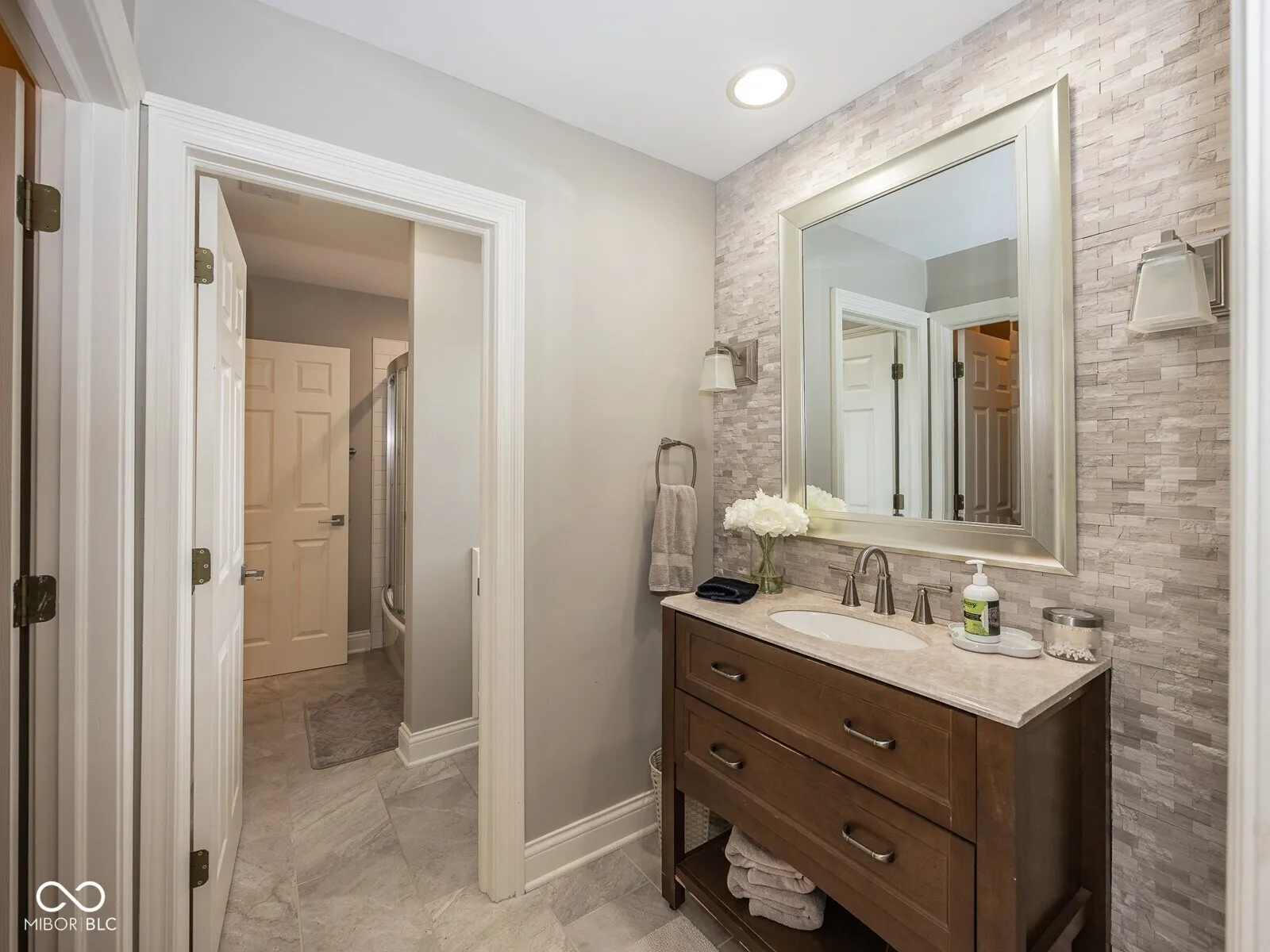 Indianapolis, Indiana 46236, United States, 5 Bedrooms Bedrooms, ,5 BathroomsBathrooms,Residential,Active,198144