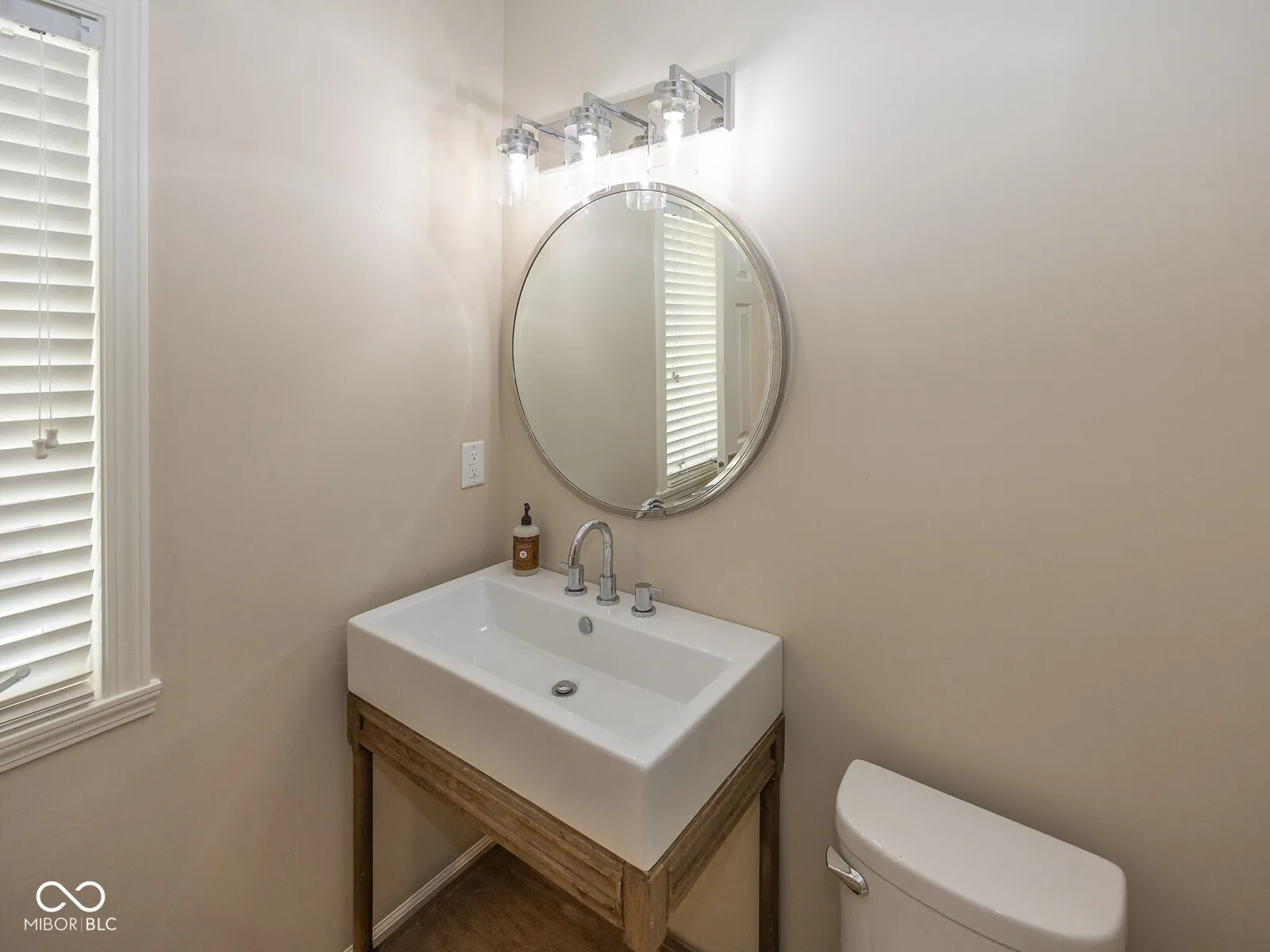 Indianapolis, Indiana 46236, United States, 5 Bedrooms Bedrooms, ,5 BathroomsBathrooms,Residential,Active,198144