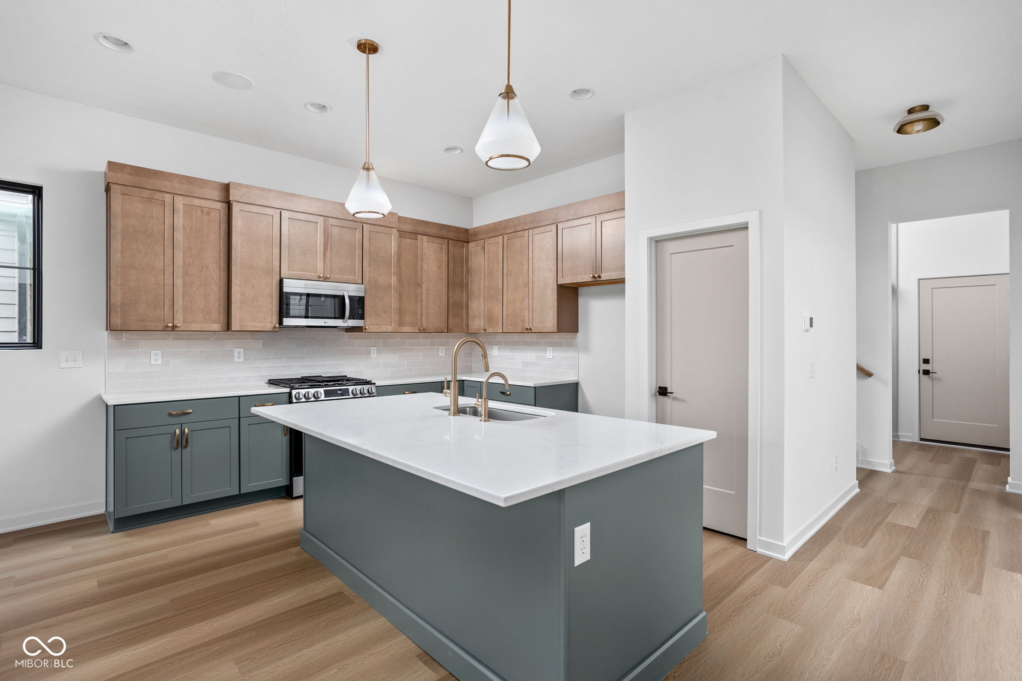 17331 Newton Main Street