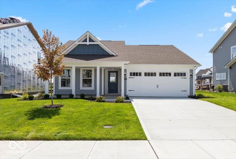 Photo of 859 Oakleaf Drive, Greenfield, IN 46140 (MLS # 22121569)