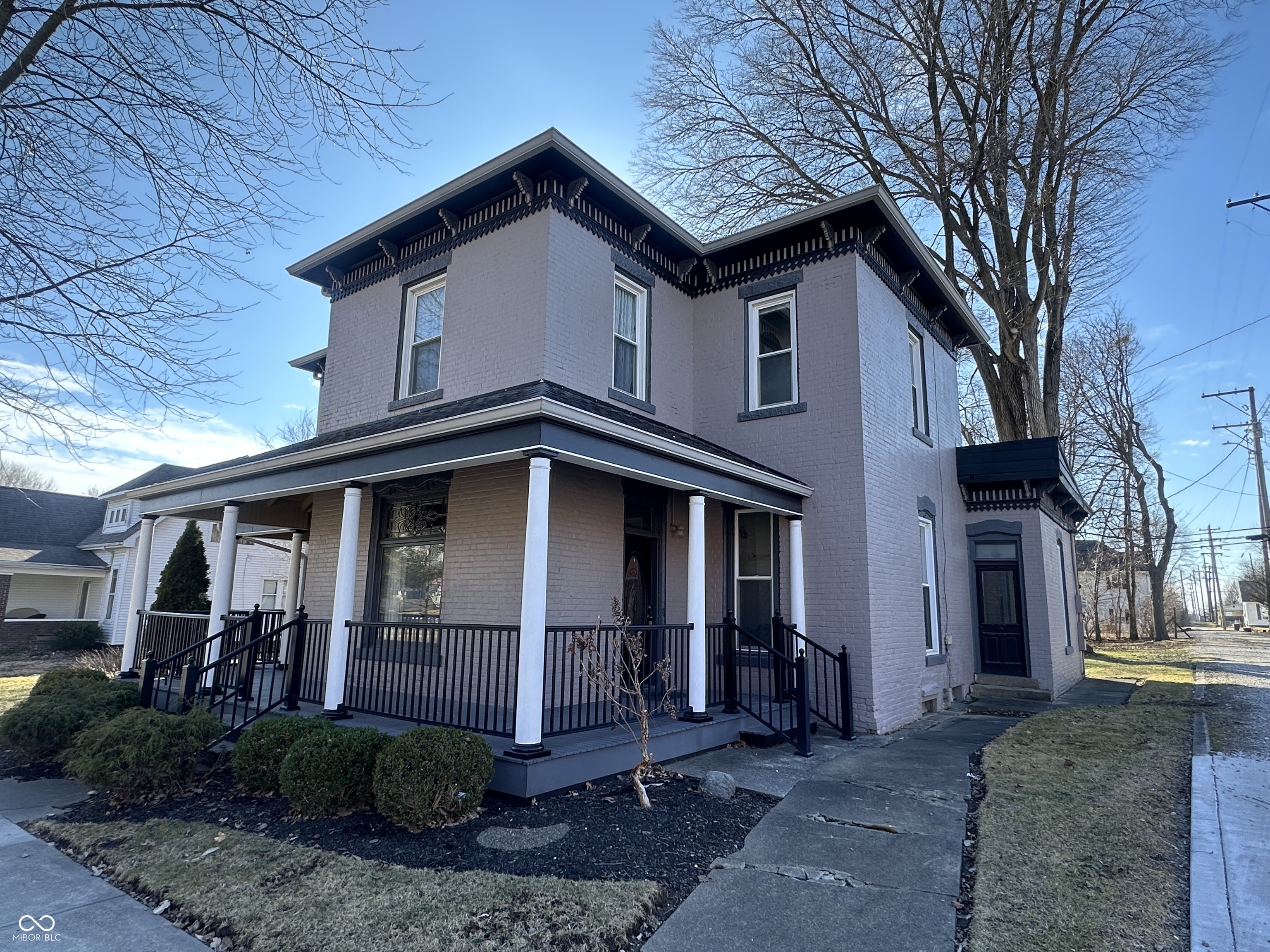 102 N Meridian Street