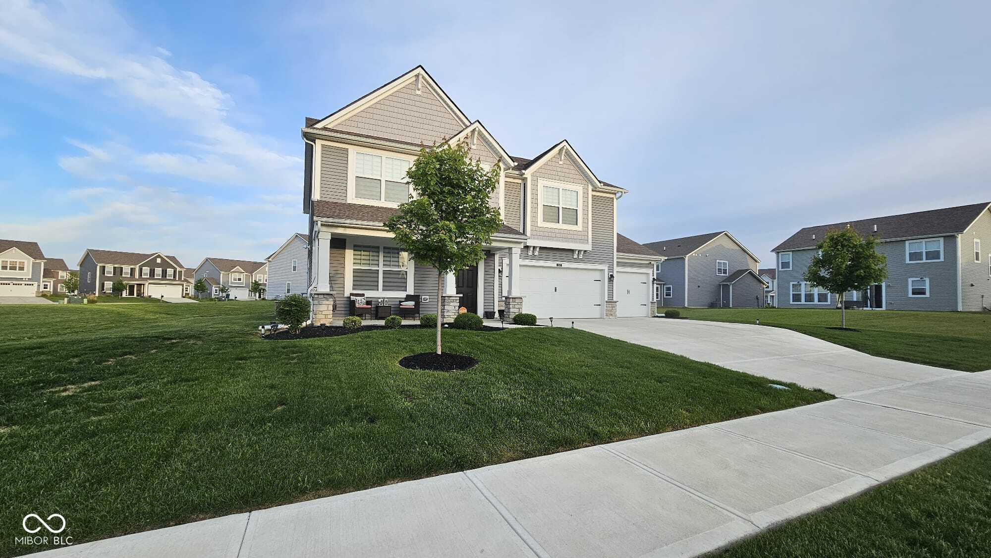6842 Arrowhead Drive