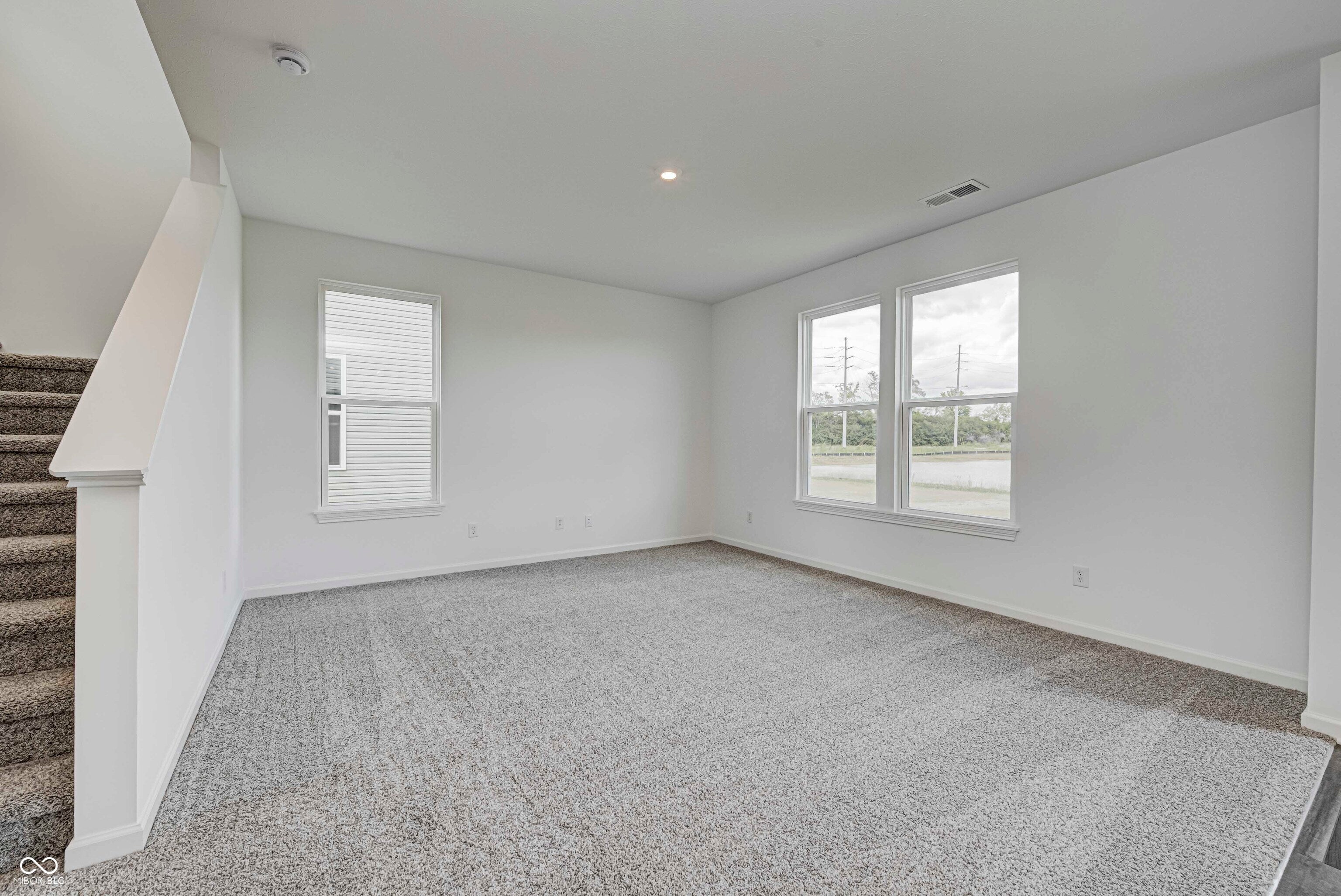 6583 Hemlock Lane