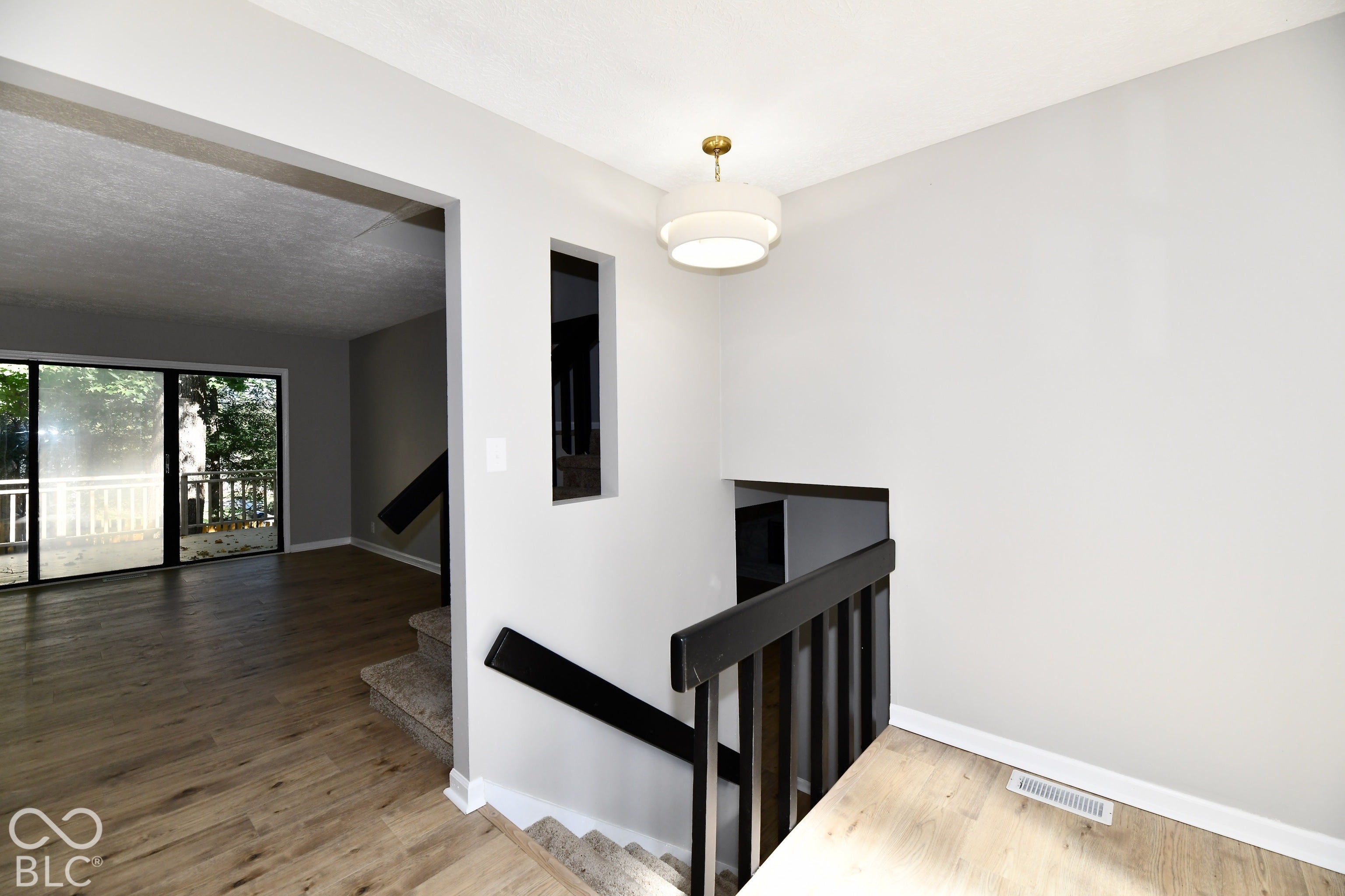 1814 Walnut Way