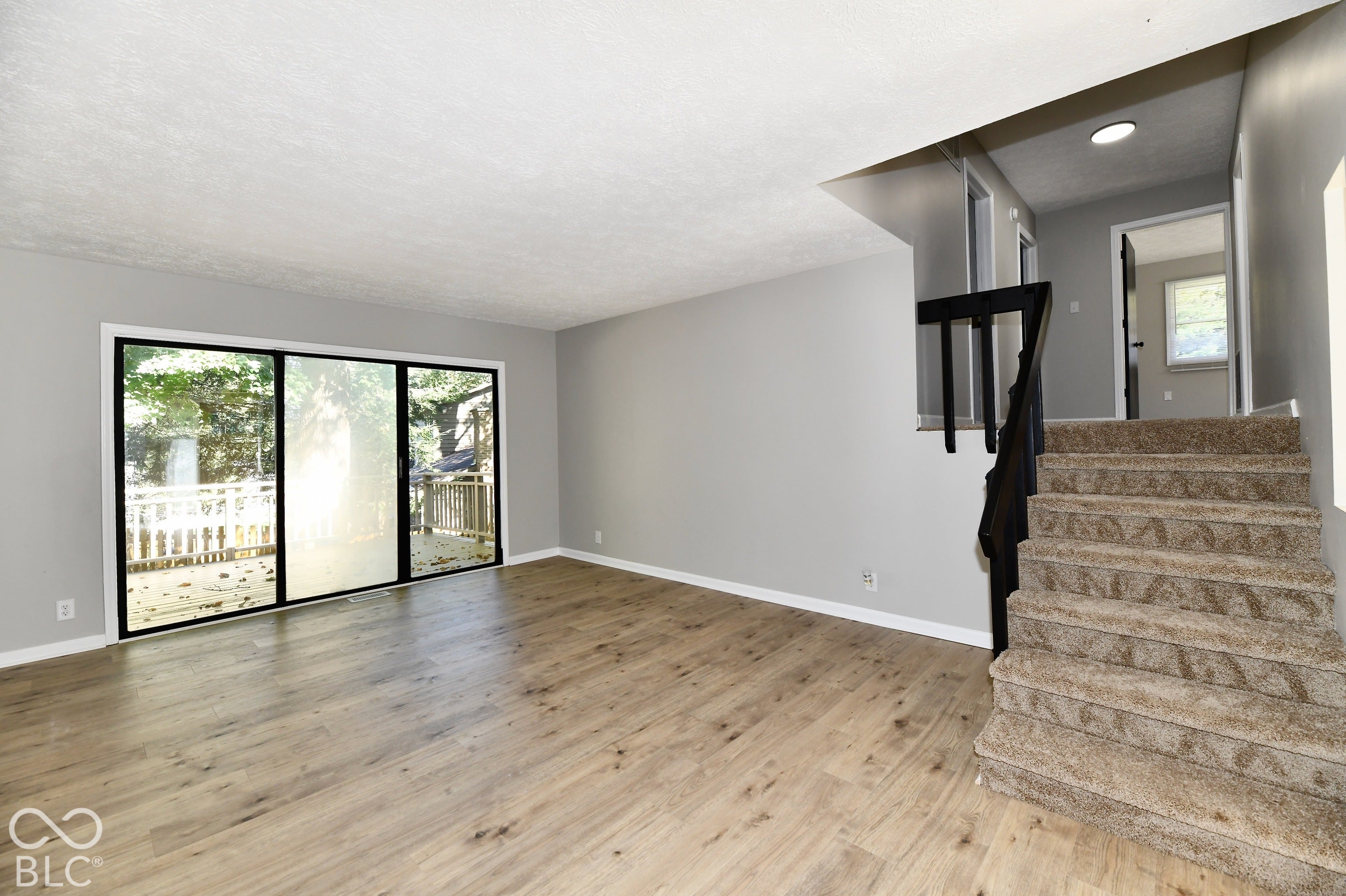 1814 Walnut Way