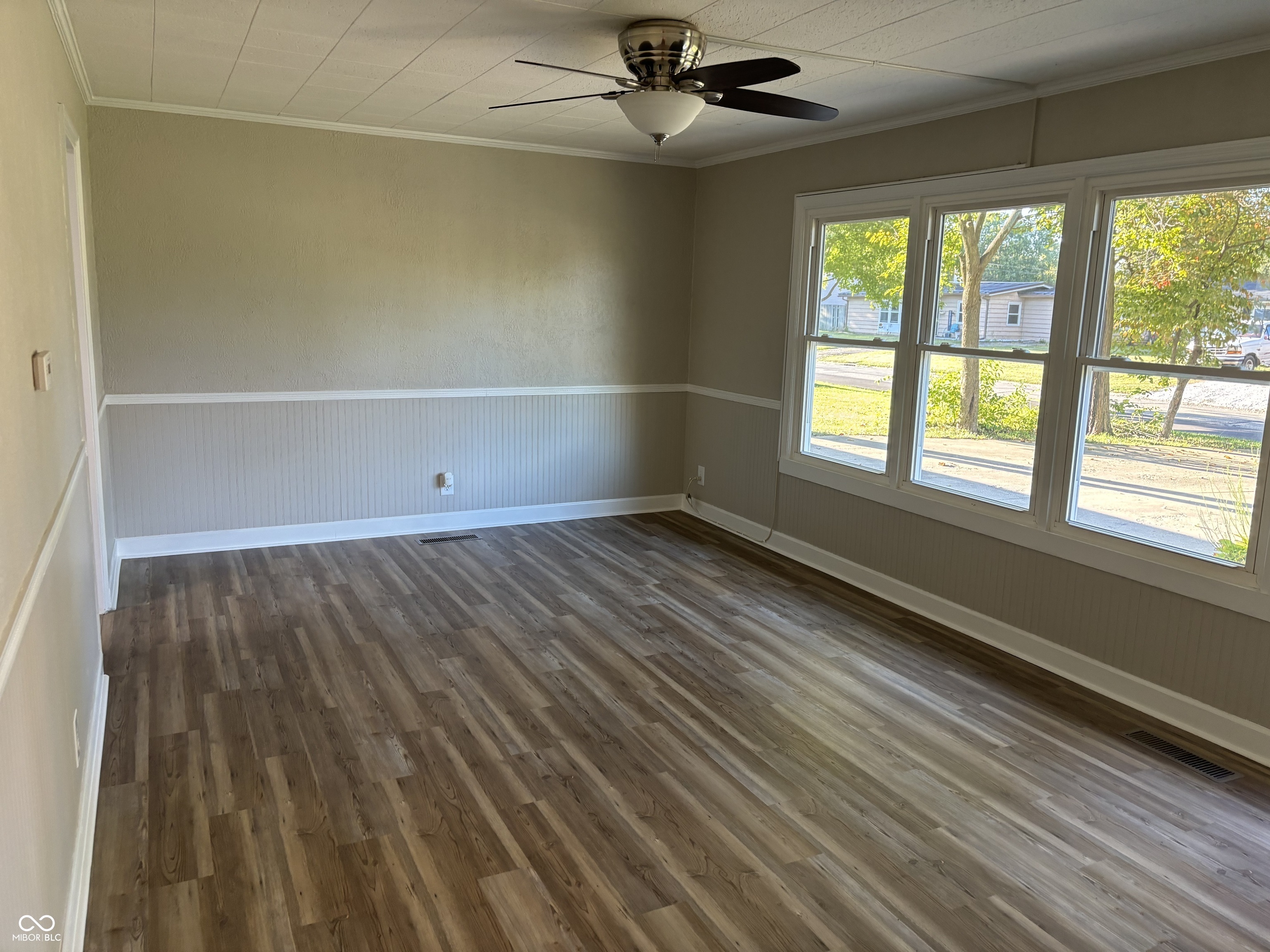 New Whiteland, Indiana 46184, United States, 3 Bedrooms Bedrooms, ,2 BathroomsBathrooms,Residential,Active,25409