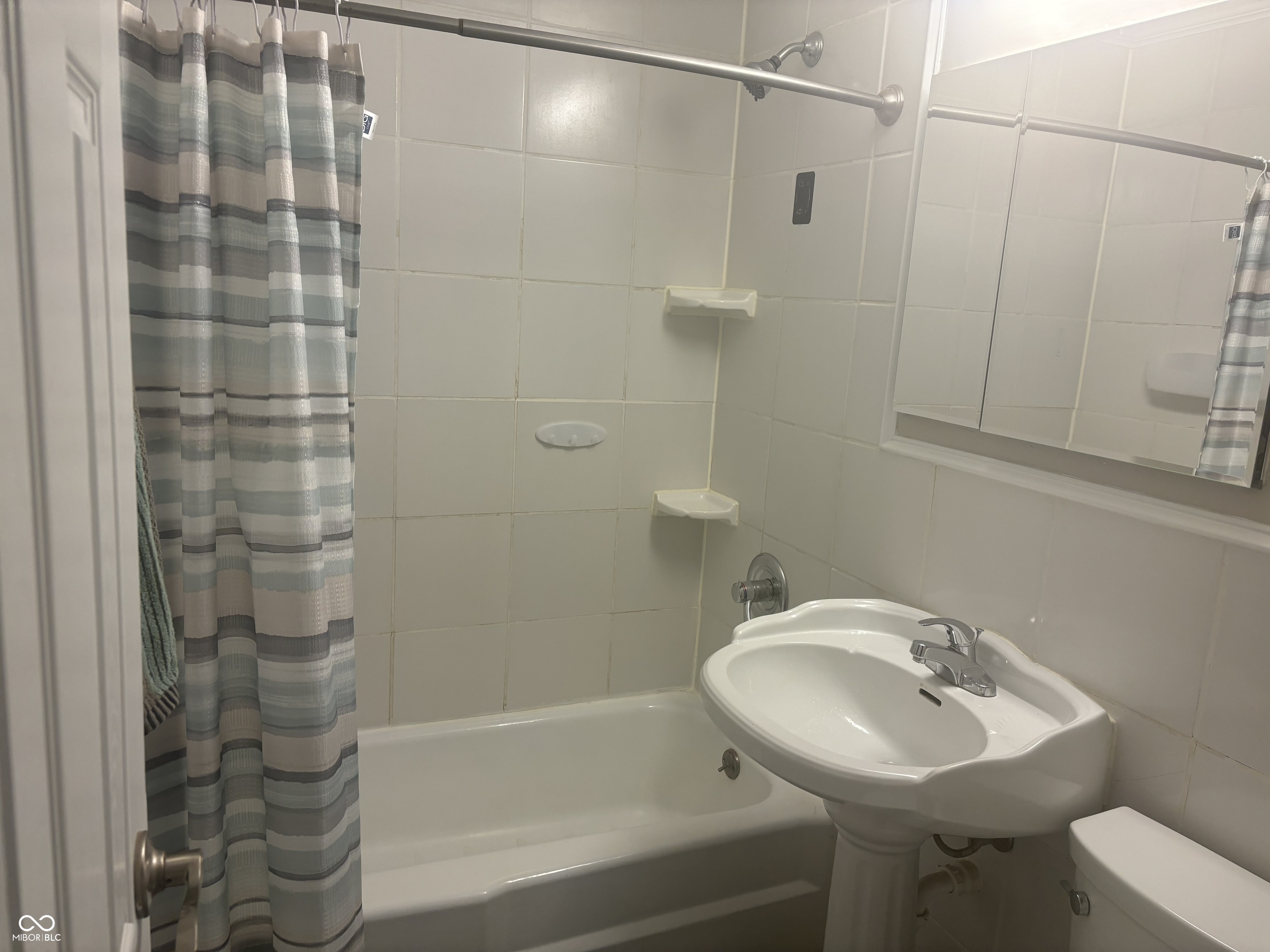 New Whiteland, Indiana 46184, United States, 3 Bedrooms Bedrooms, ,2 BathroomsBathrooms,Residential,Active,25409