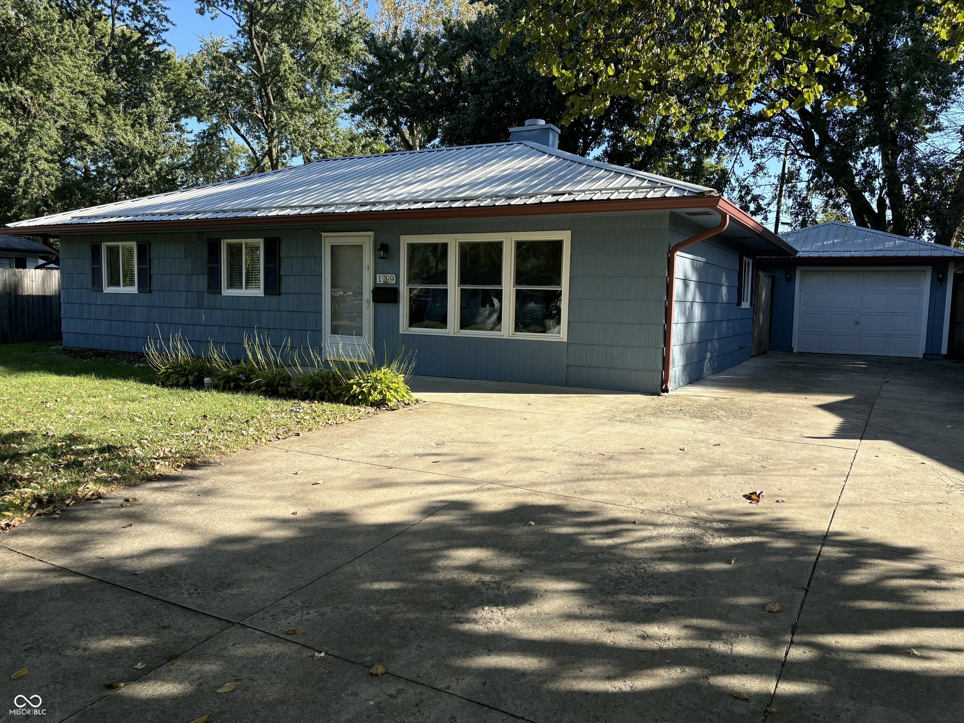 New Whiteland, Indiana 46184, United States, 3 Bedrooms Bedrooms, ,2 BathroomsBathrooms,Residential,Active,25409