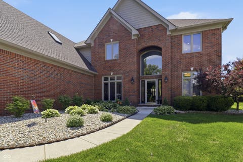 Photo of 1240 Eagle View Court, Greenwood, IN 46143 (MLS # 22098265)