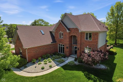 Photo of 1240 Eagle View Court, Greenwood, IN 46143 (MLS # 22098265)