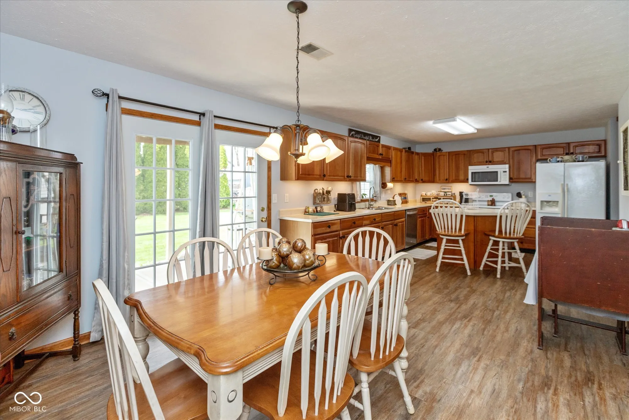 Whiteland, Indiana 46184, United States, 4 Bedrooms Bedrooms, ,3 BathroomsBathrooms,Residential,Pending,108521