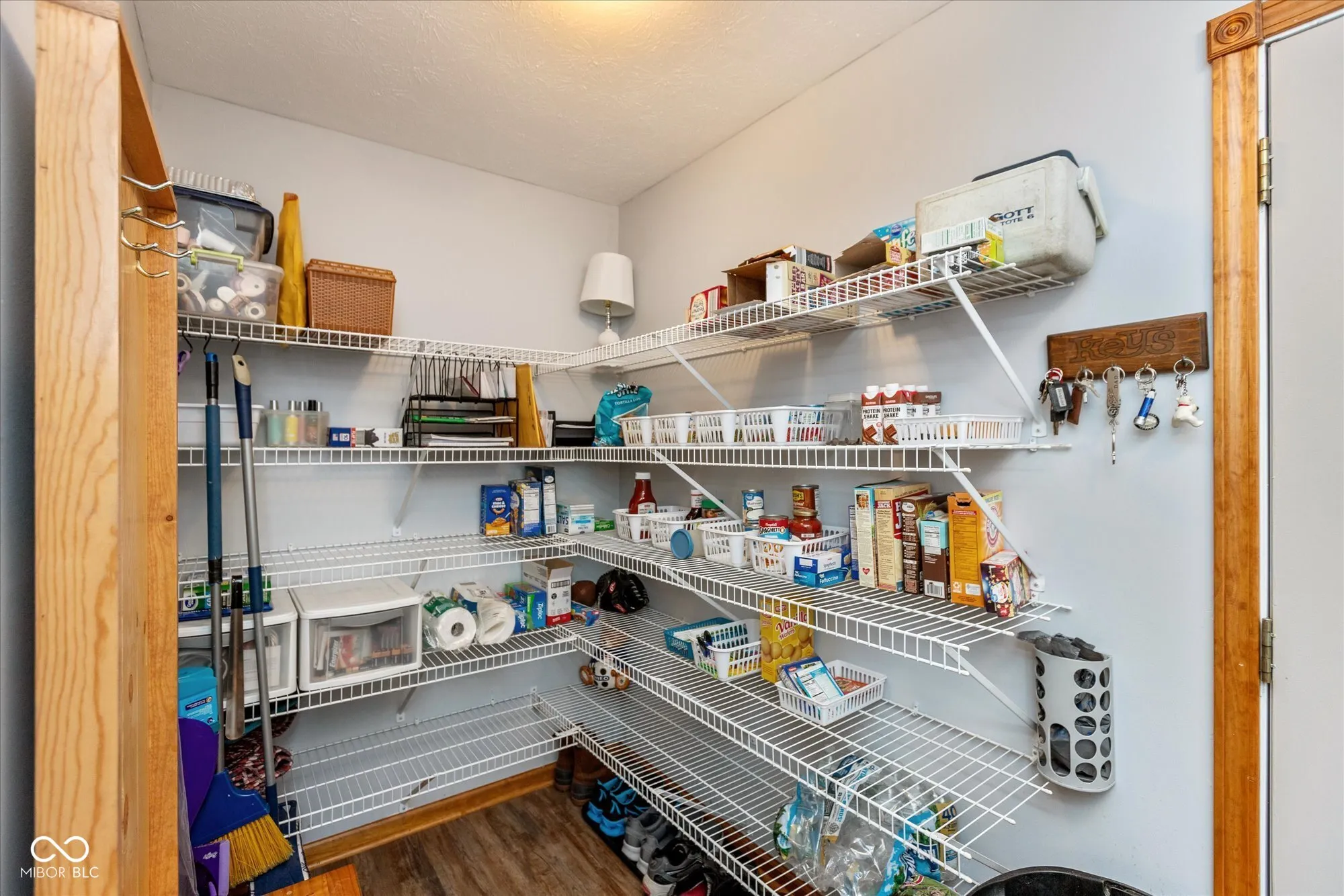 Whiteland, Indiana 46184, United States, 4 Bedrooms Bedrooms, ,3 BathroomsBathrooms,Residential,Pending,108521