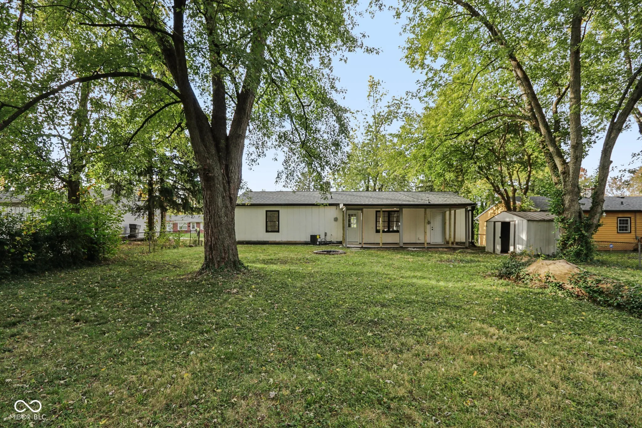 Indianapolis, Indiana 46226, United States, 3 Bedrooms Bedrooms, ,1 BathroomBathrooms,Residential,Active,233654