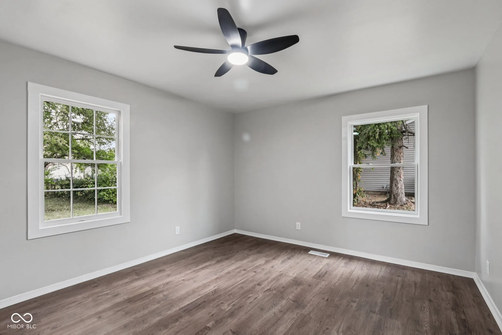 Indianapolis, Indiana 46226, United States, 3 Bedrooms Bedrooms, ,1 BathroomBathrooms,Residential,Active,233654