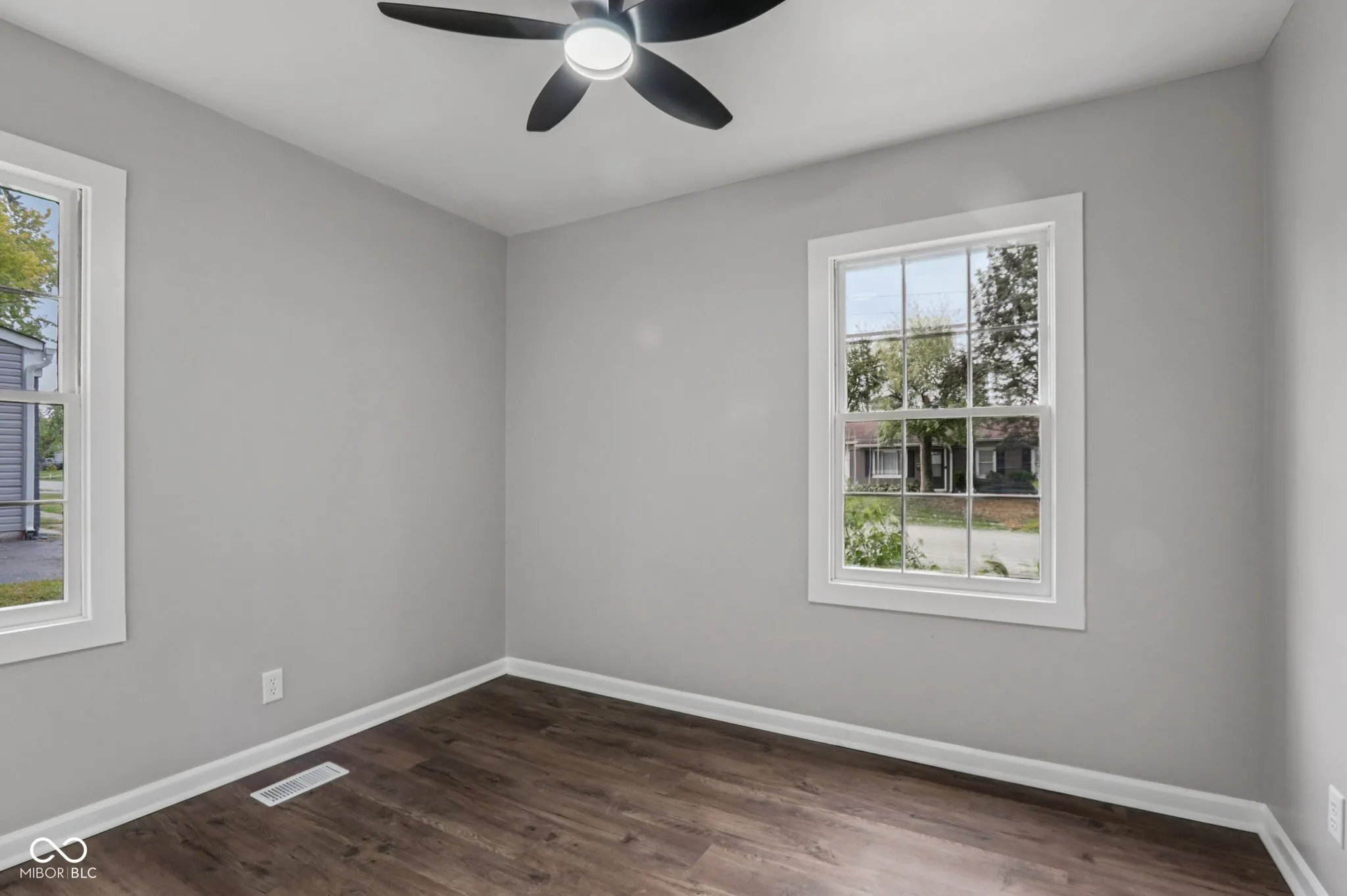 Indianapolis, Indiana 46226, United States, 3 Bedrooms Bedrooms, ,1 BathroomBathrooms,Residential,Active,233654