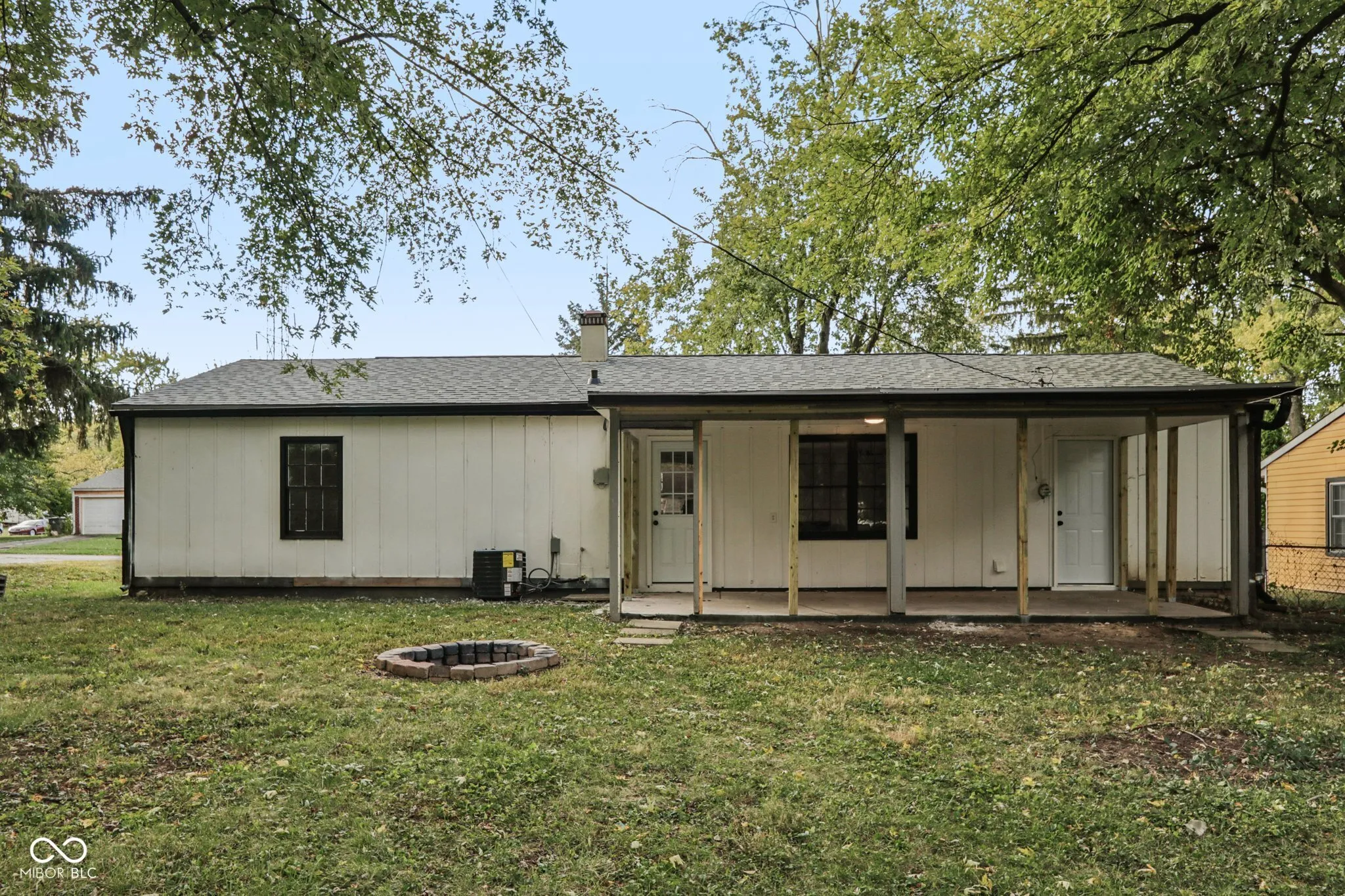 Indianapolis, Indiana 46226, United States, 3 Bedrooms Bedrooms, ,1 BathroomBathrooms,Residential,Active,233654