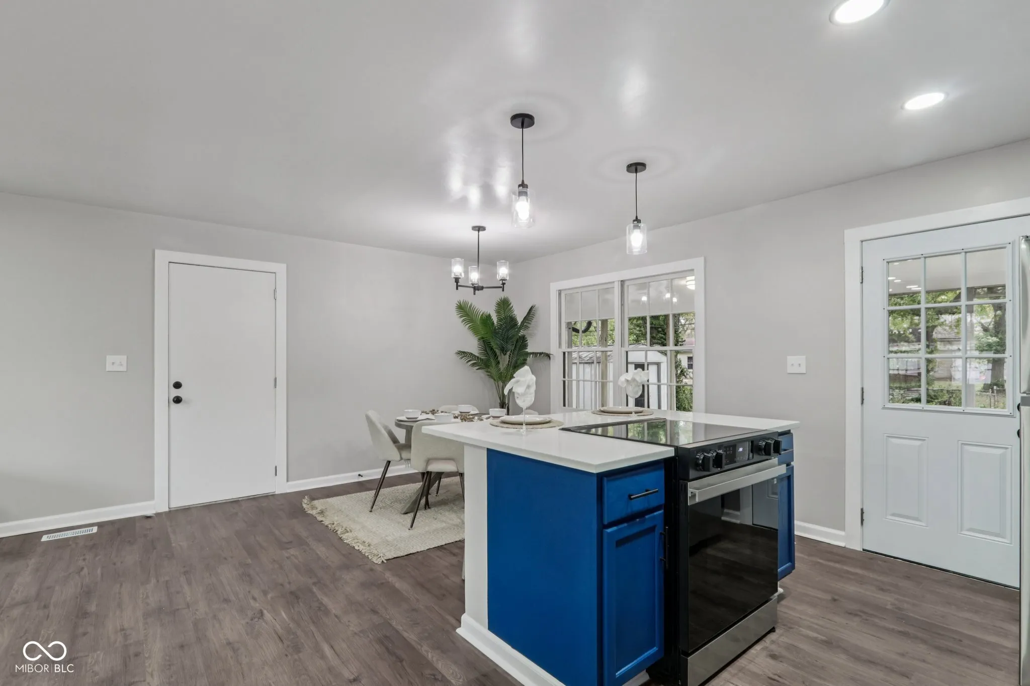 Indianapolis, Indiana 46226, United States, 3 Bedrooms Bedrooms, ,1 BathroomBathrooms,Residential,Active,233654