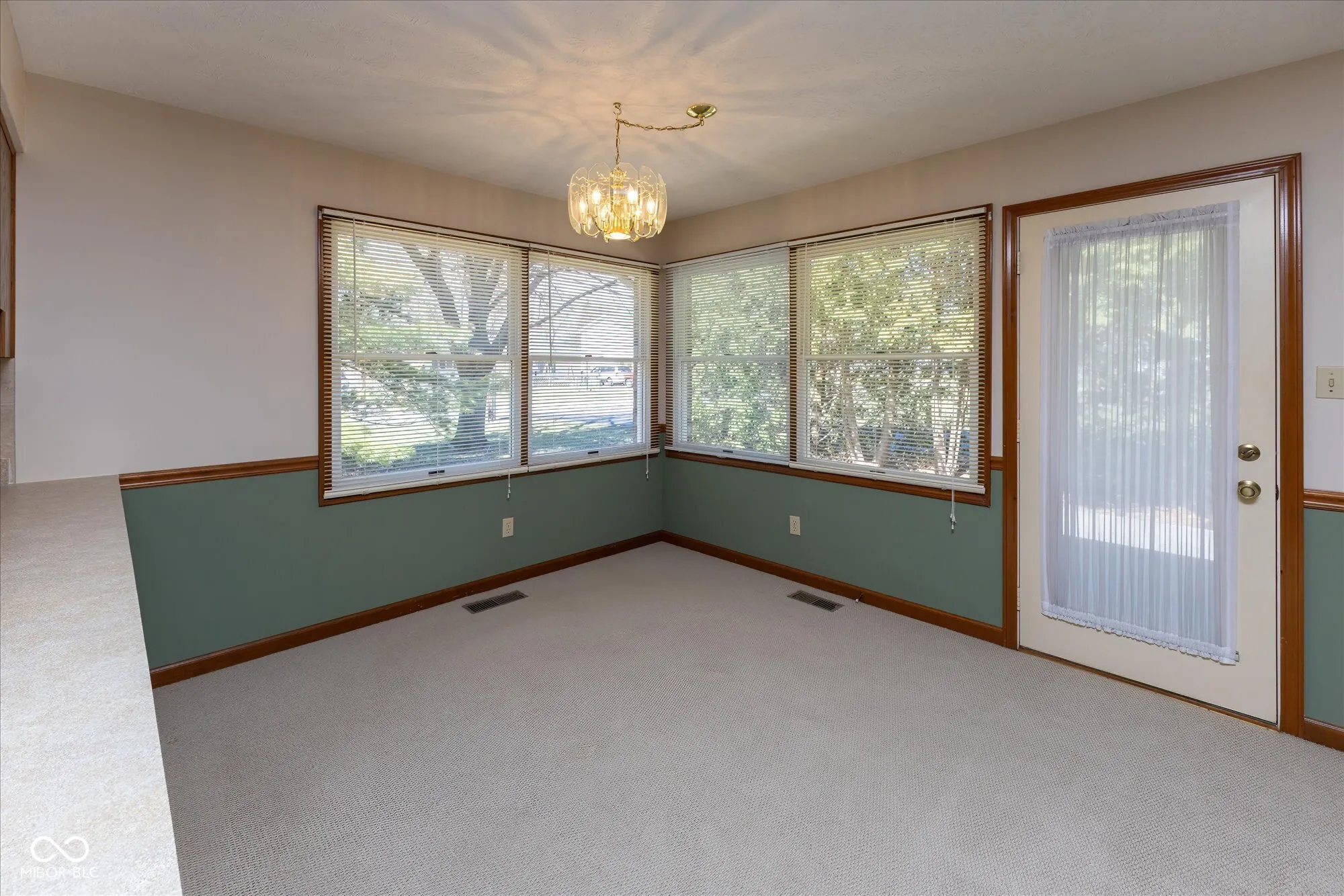 Brownsburg, Indiana 46112, United States, 2 Bedrooms Bedrooms, ,3 BathroomsBathrooms,Residential,Active,92366