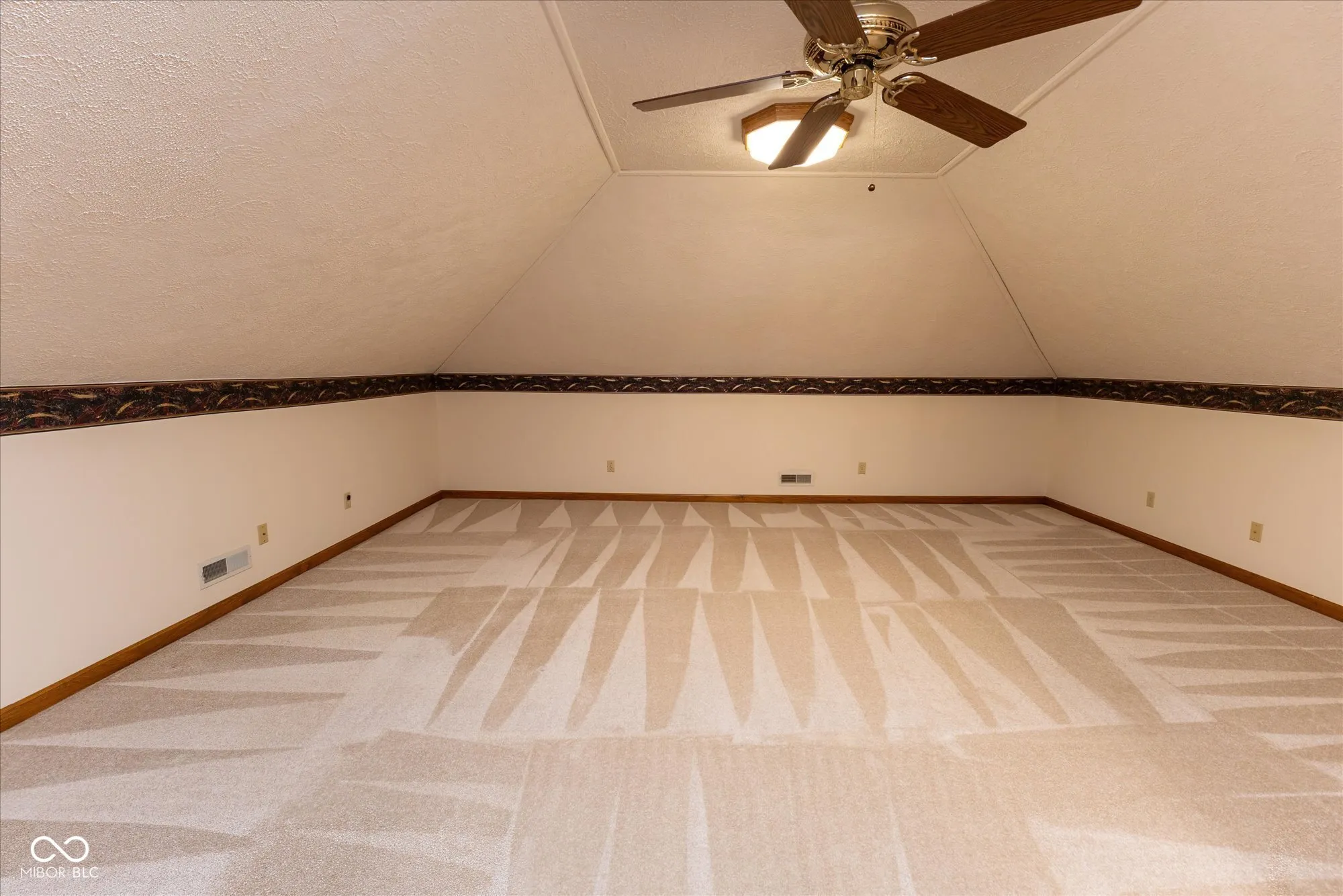 Brownsburg, Indiana 46112, United States, 2 Bedrooms Bedrooms, ,3 BathroomsBathrooms,Residential,Active,92366