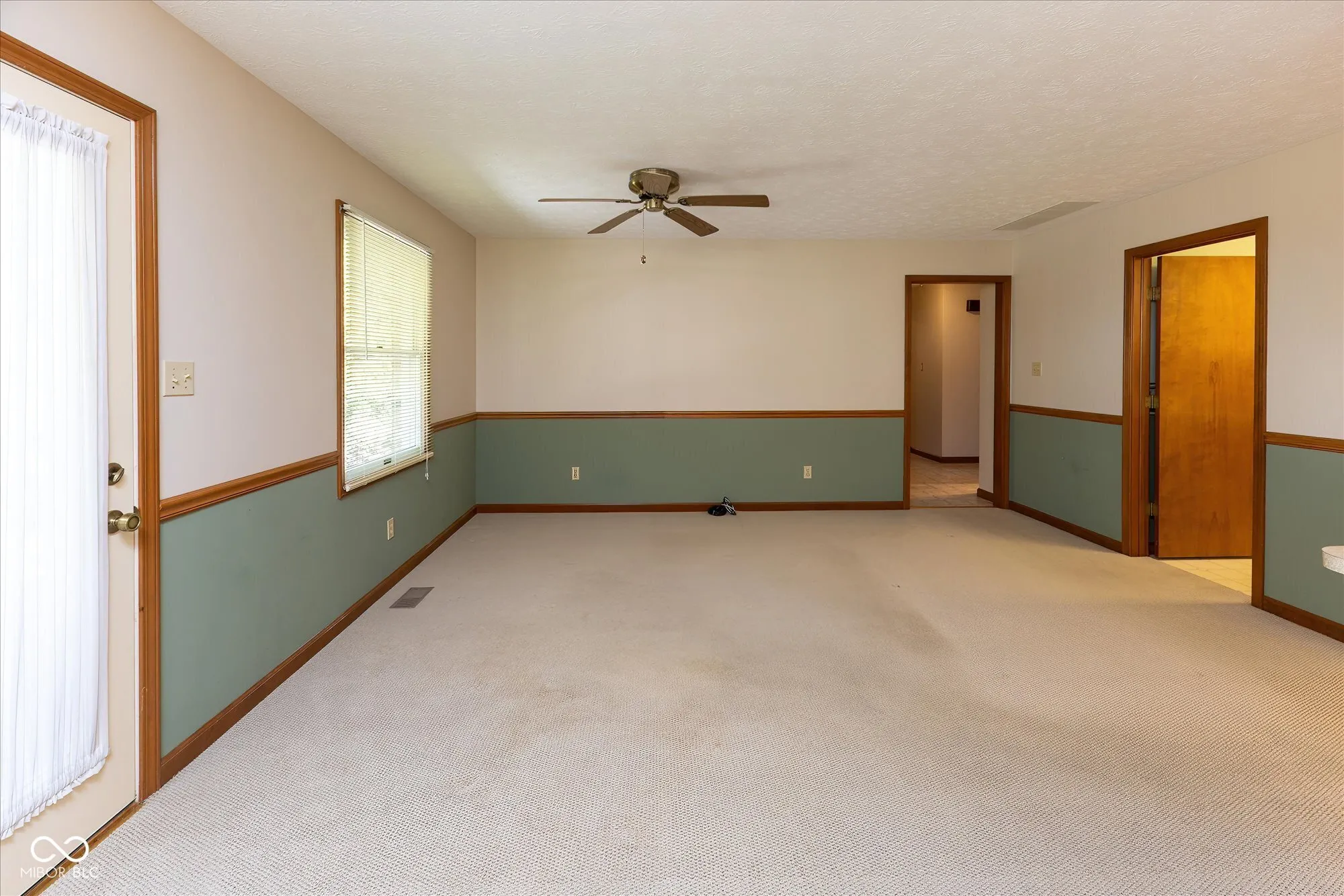 Brownsburg, Indiana 46112, United States, 2 Bedrooms Bedrooms, ,3 BathroomsBathrooms,Residential,Active,92366