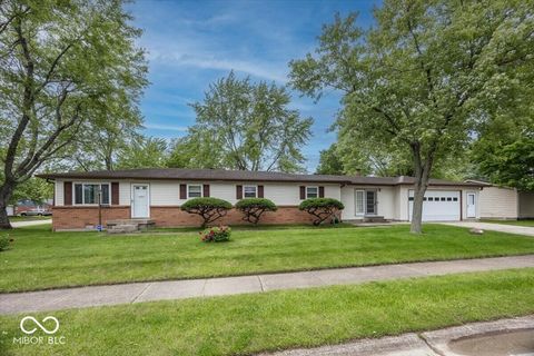 Photo of 11151 Monroe Court, Indianapolis, IN 46229 (MLS # 22102761)