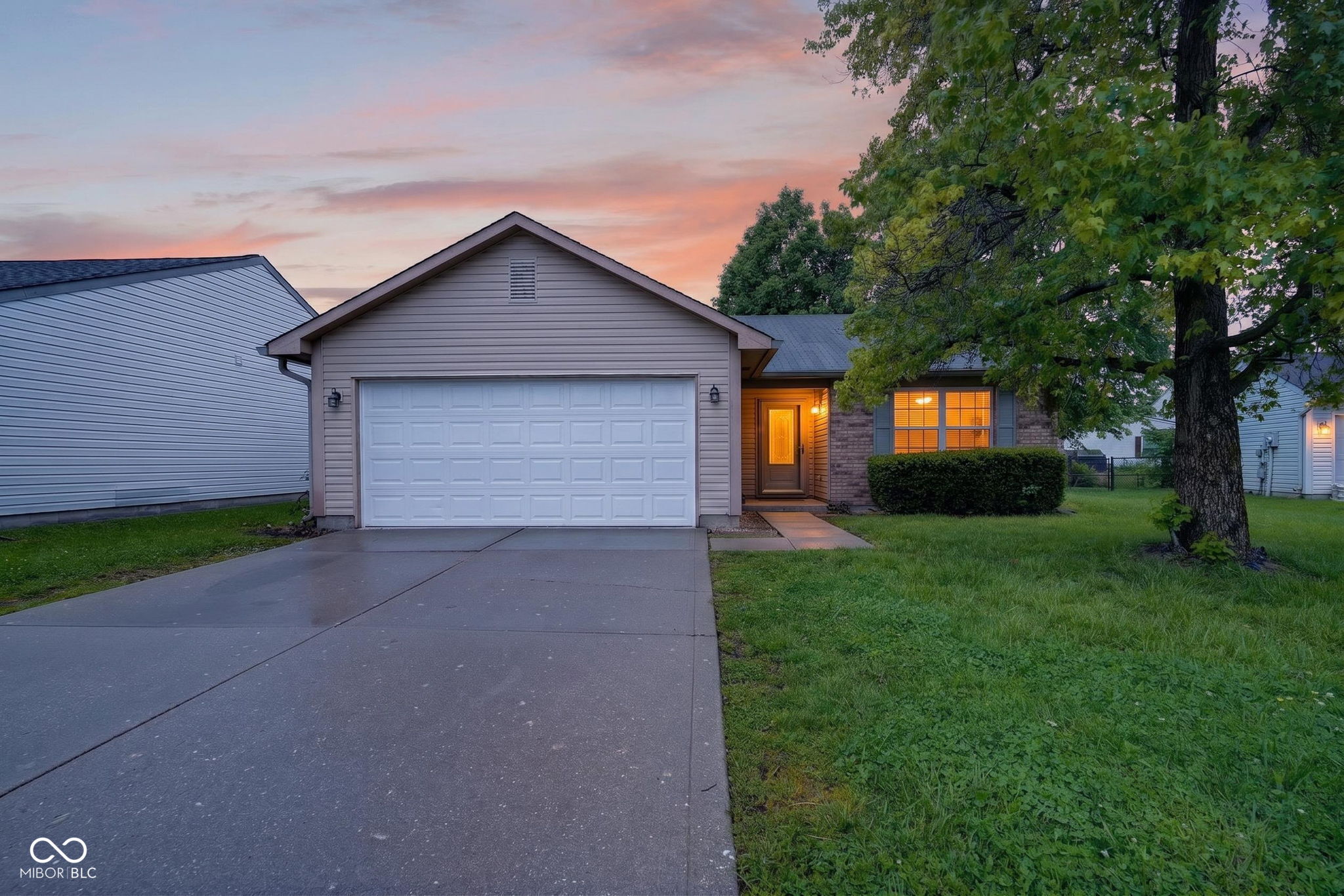 5361 W Red River Court