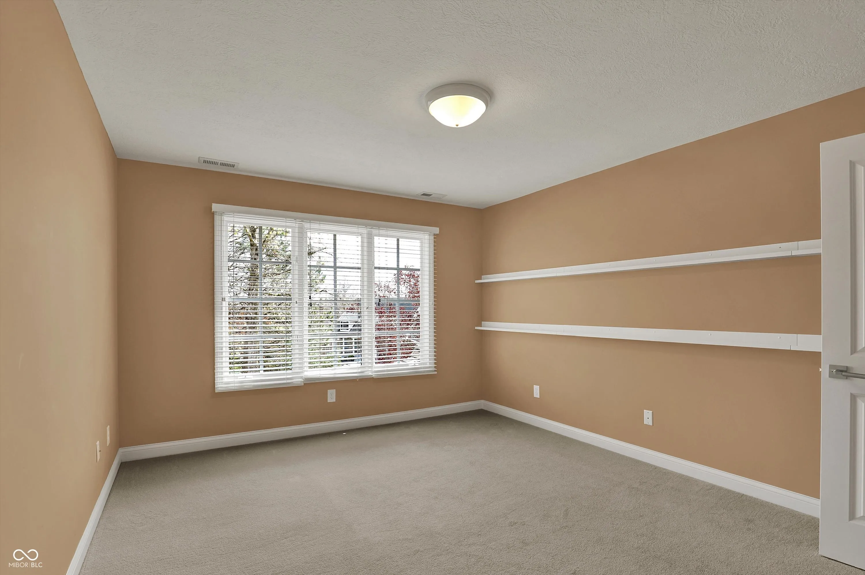 Indianapolis, Indiana 46256, United States, 4 Bedrooms Bedrooms, ,4 BathroomsBathrooms,Residential,Pending,111851