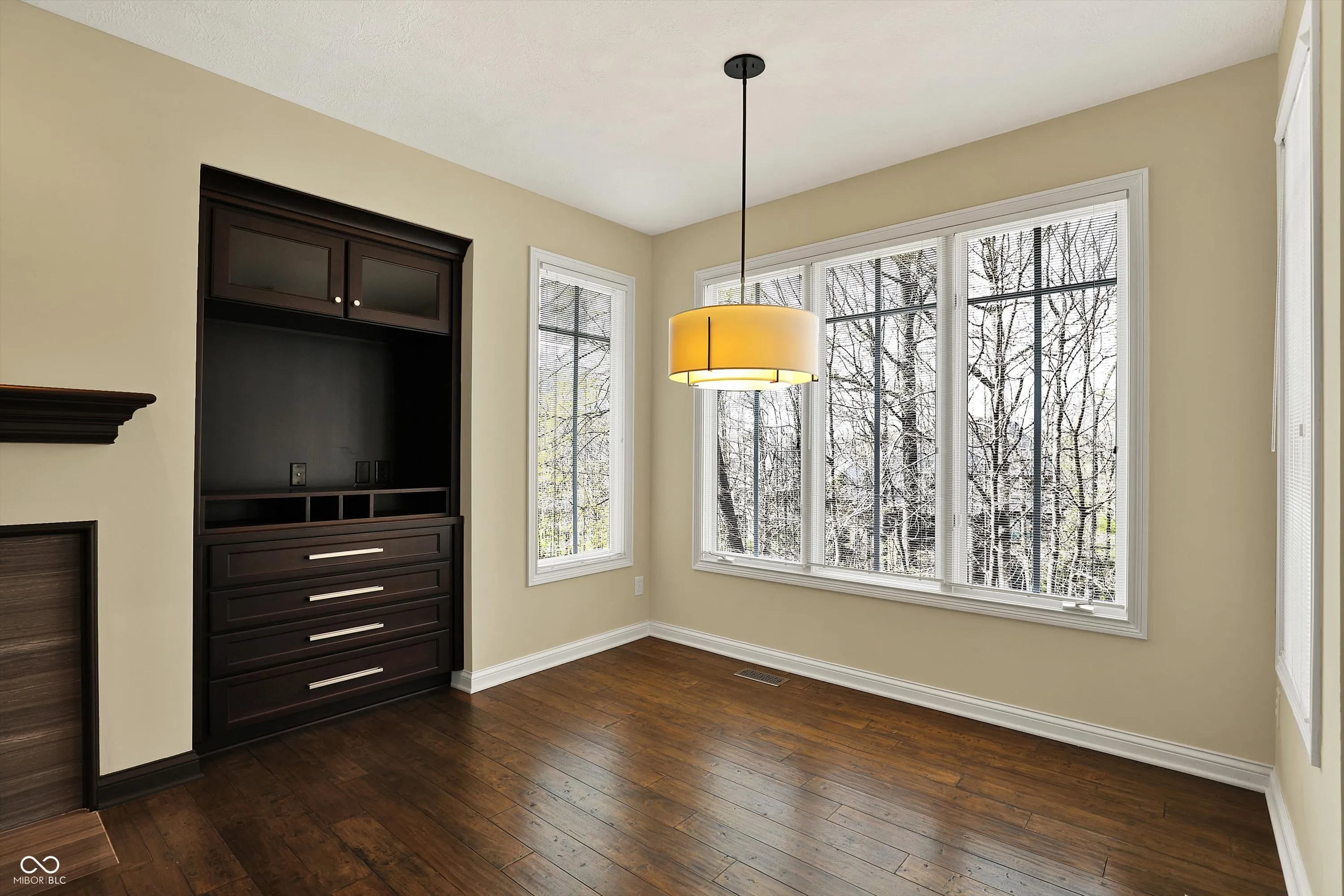 Indianapolis, Indiana 46256, United States, 4 Bedrooms Bedrooms, ,4 BathroomsBathrooms,Residential,Pending,111851