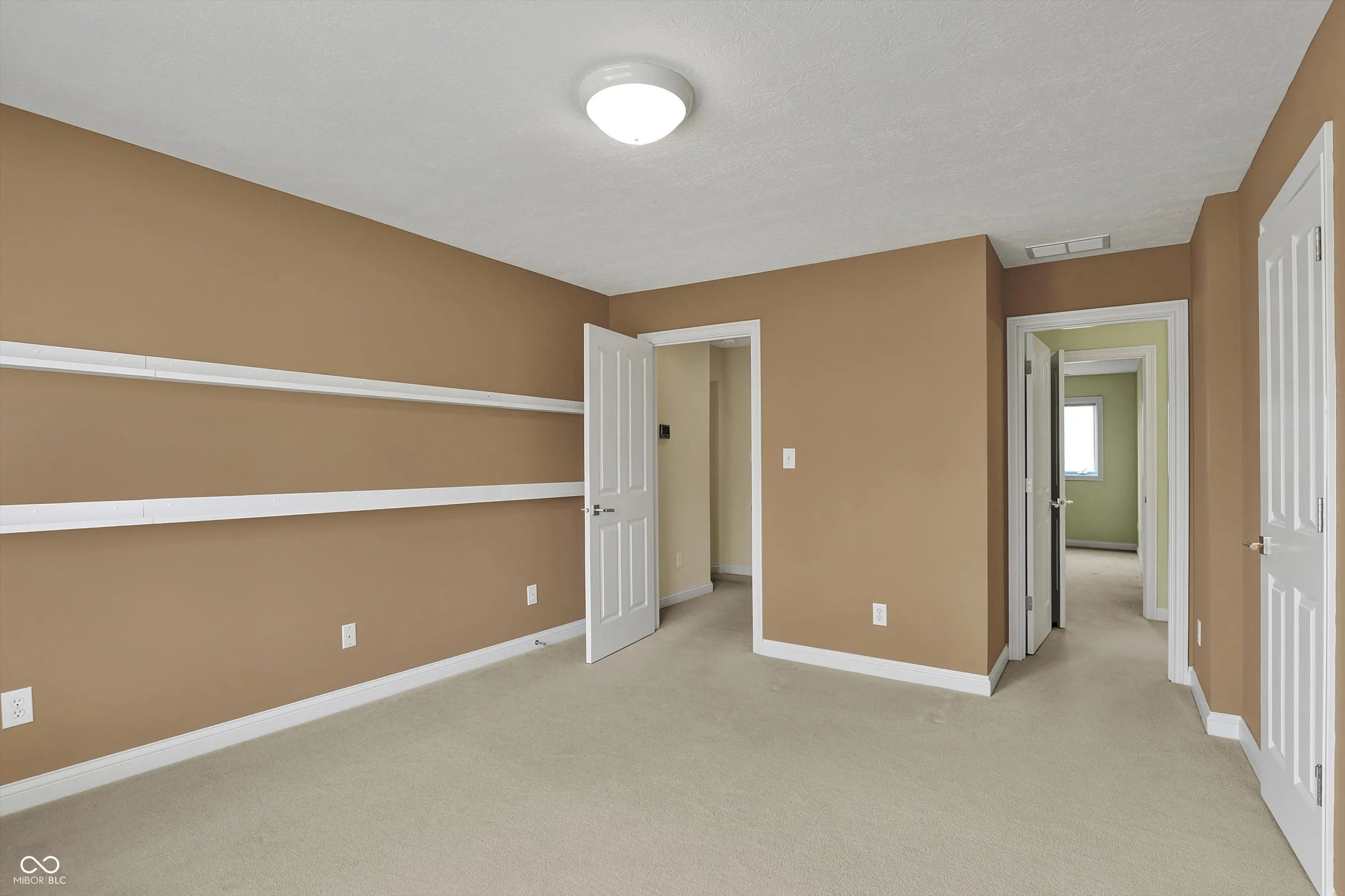 Indianapolis, Indiana 46256, United States, 4 Bedrooms Bedrooms, ,4 BathroomsBathrooms,Residential,Pending,111851