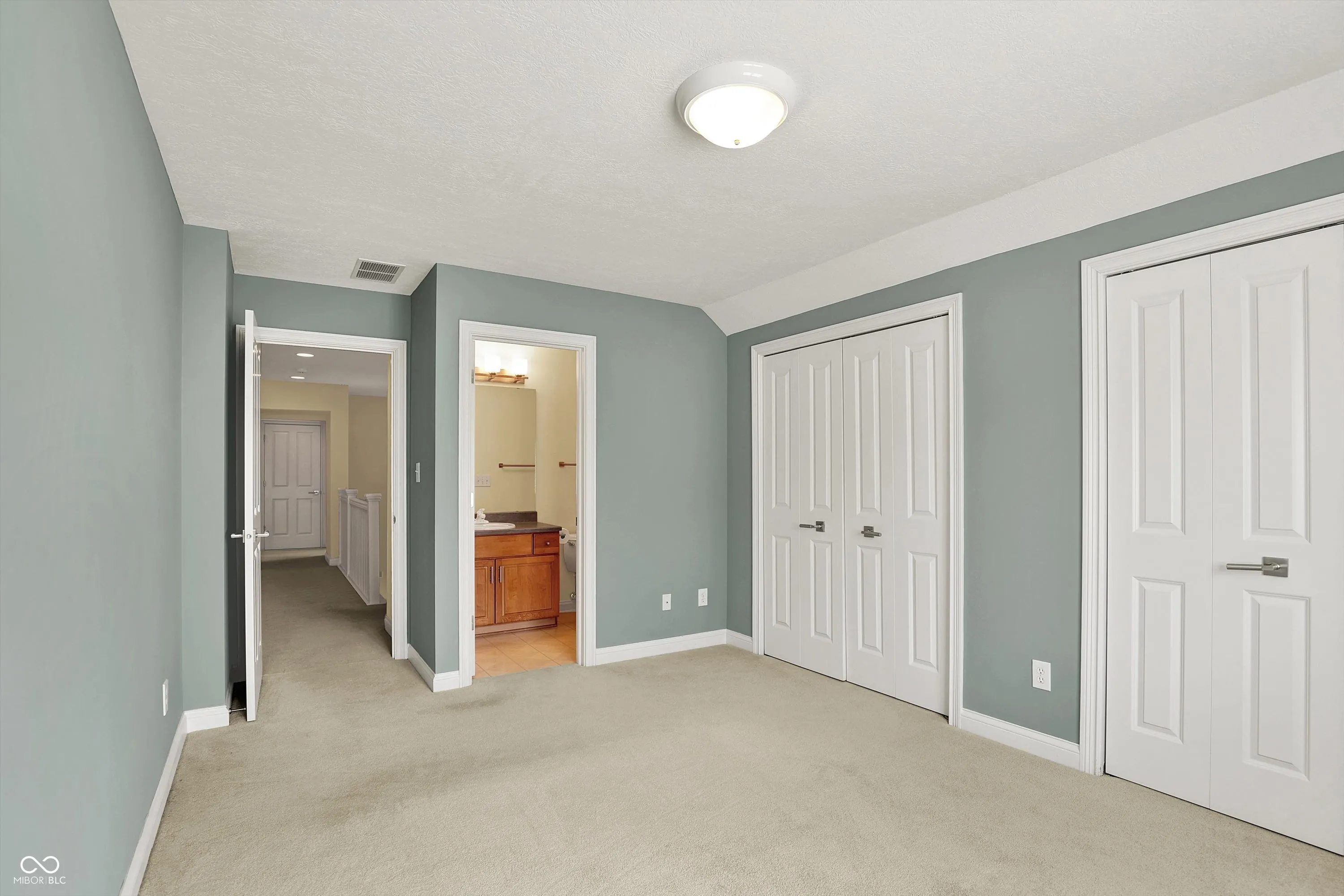 Indianapolis, Indiana 46256, United States, 4 Bedrooms Bedrooms, ,4 BathroomsBathrooms,Residential,Pending,111851