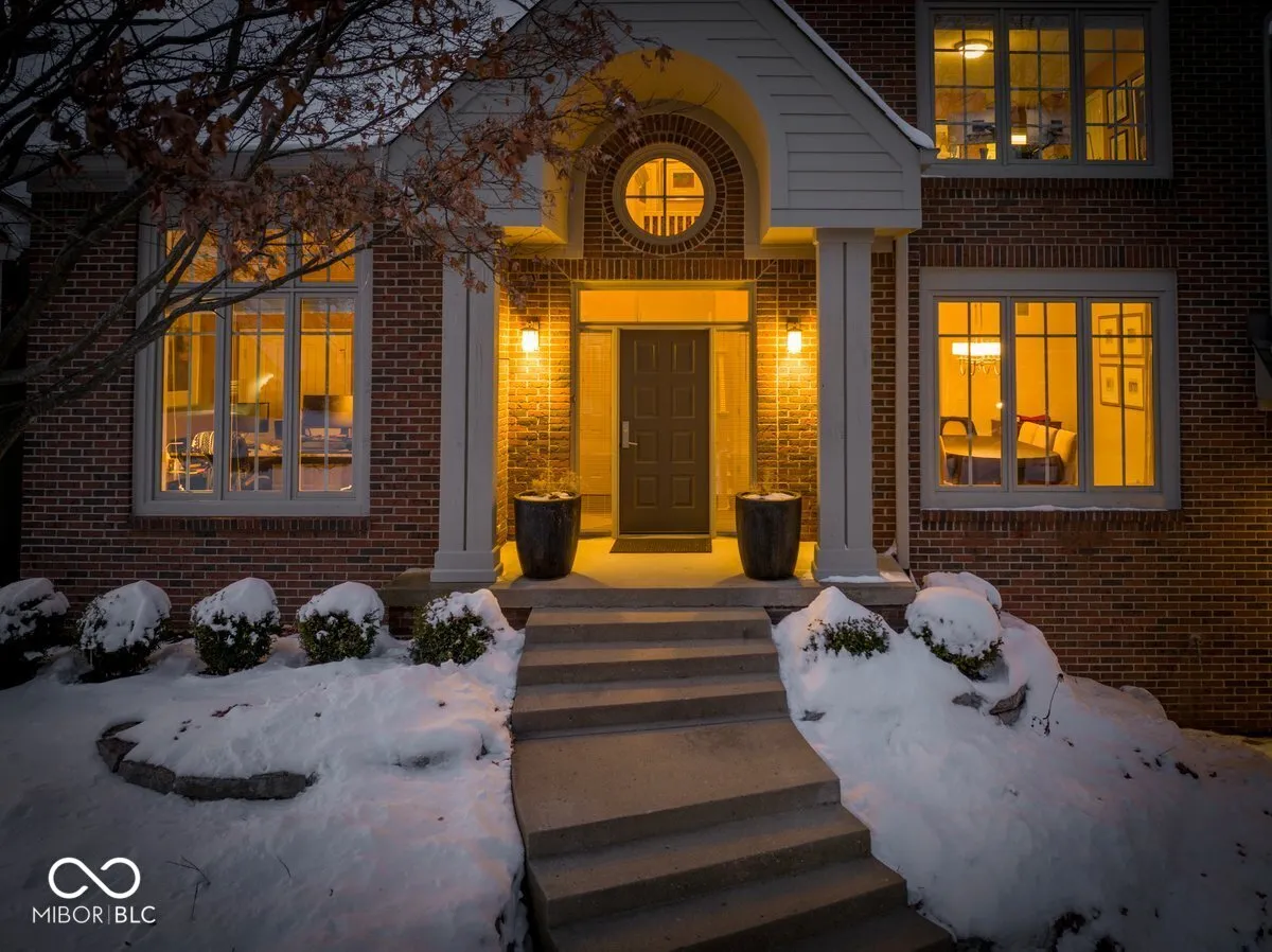 Indianapolis, Indiana 46256, United States, 4 Bedrooms Bedrooms, ,4 BathroomsBathrooms,Residential,Pending,111851