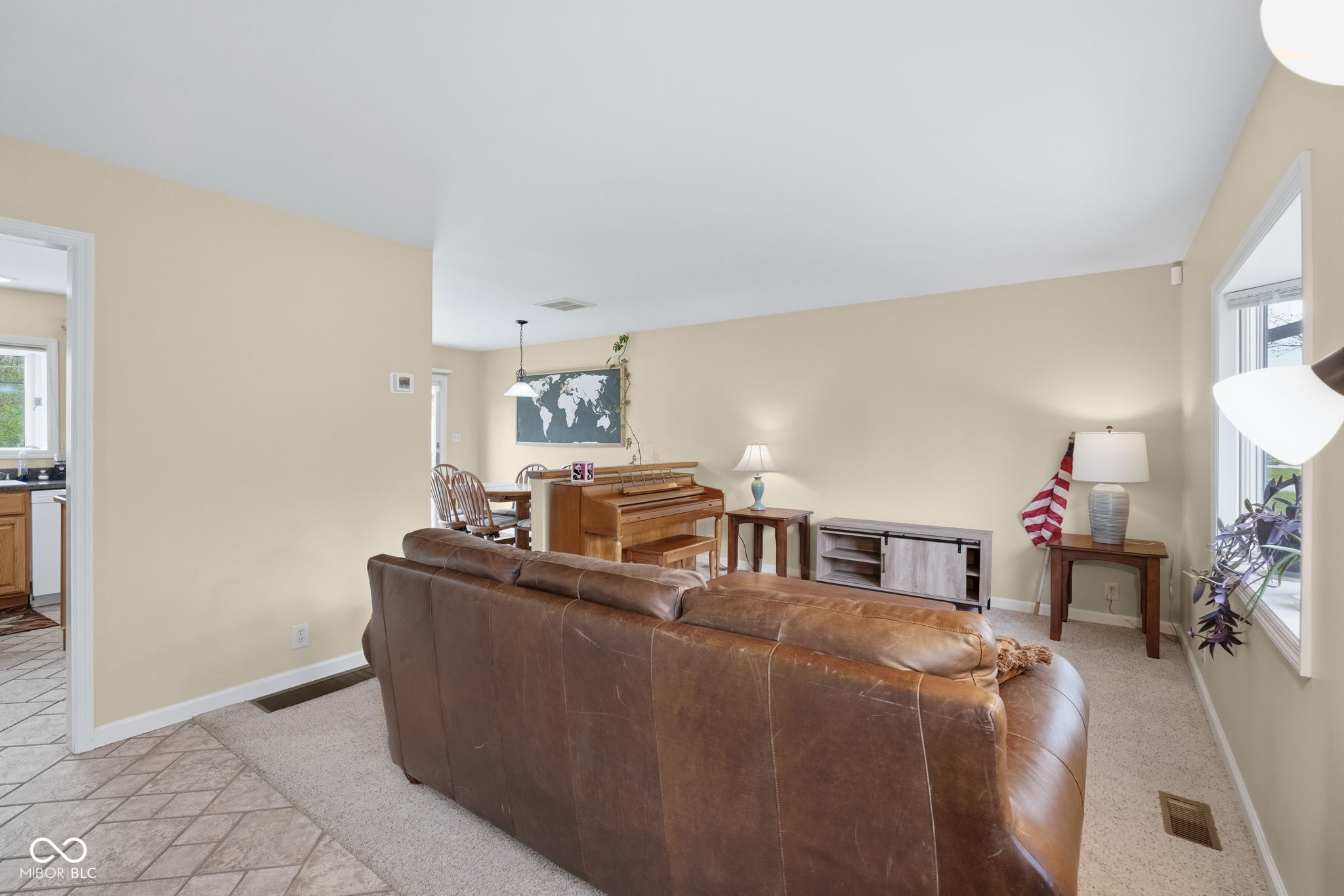 3077 Hawcreek Boulevard