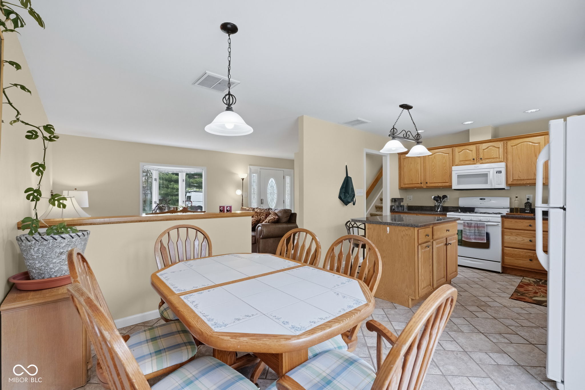 3077 Hawcreek Boulevard