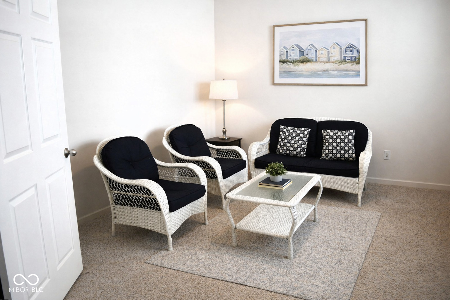 1922 Lakecrest Drive