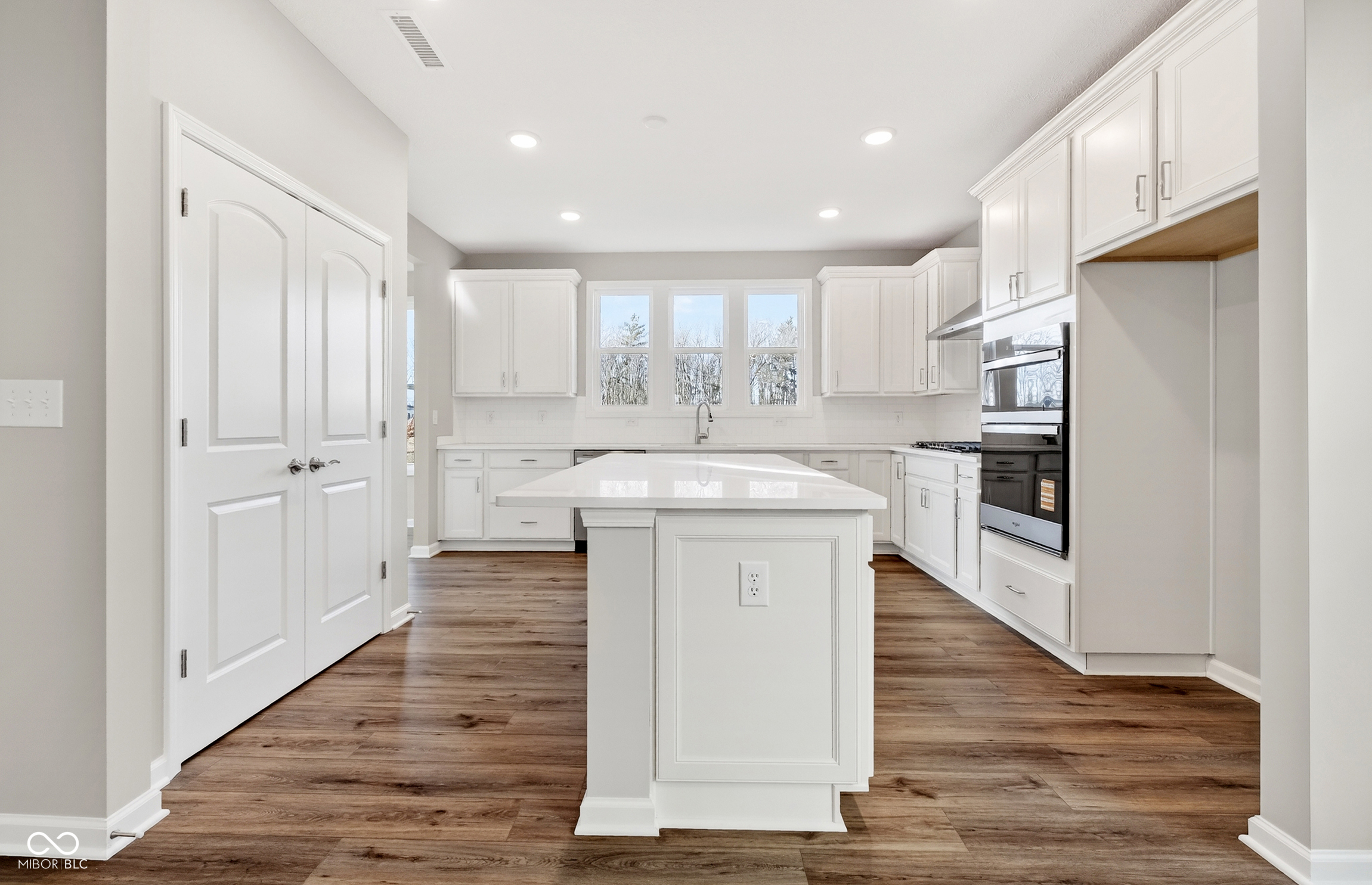 2546 Goldfinger Lane