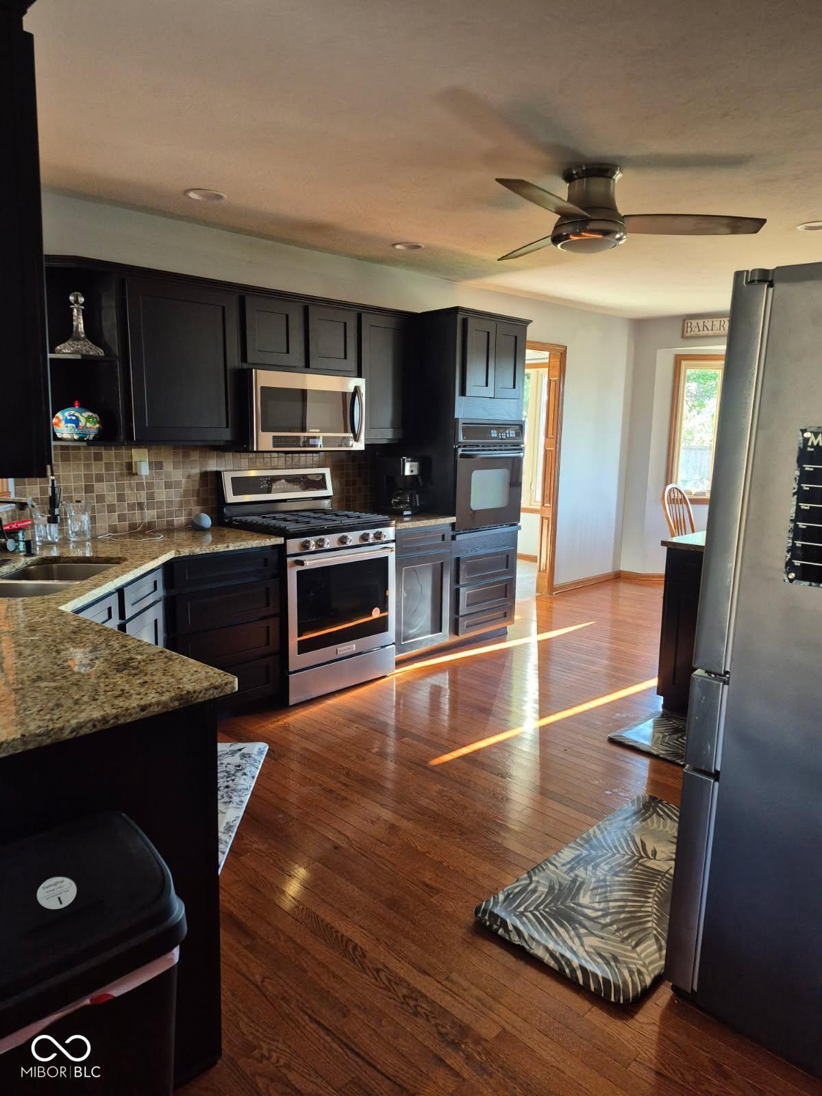 1711 Hunters Trail
