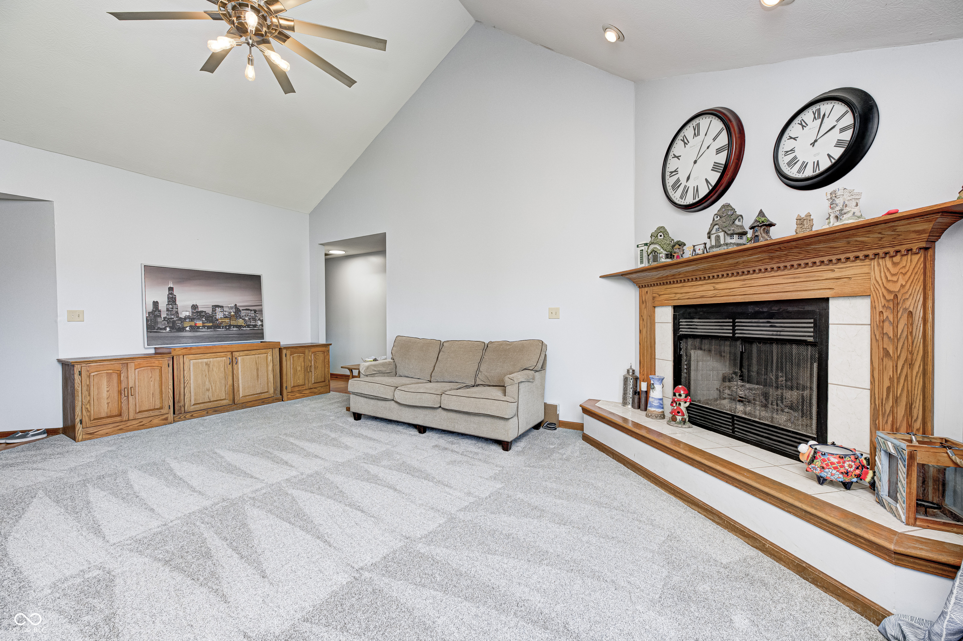 1711 Hunters Trail