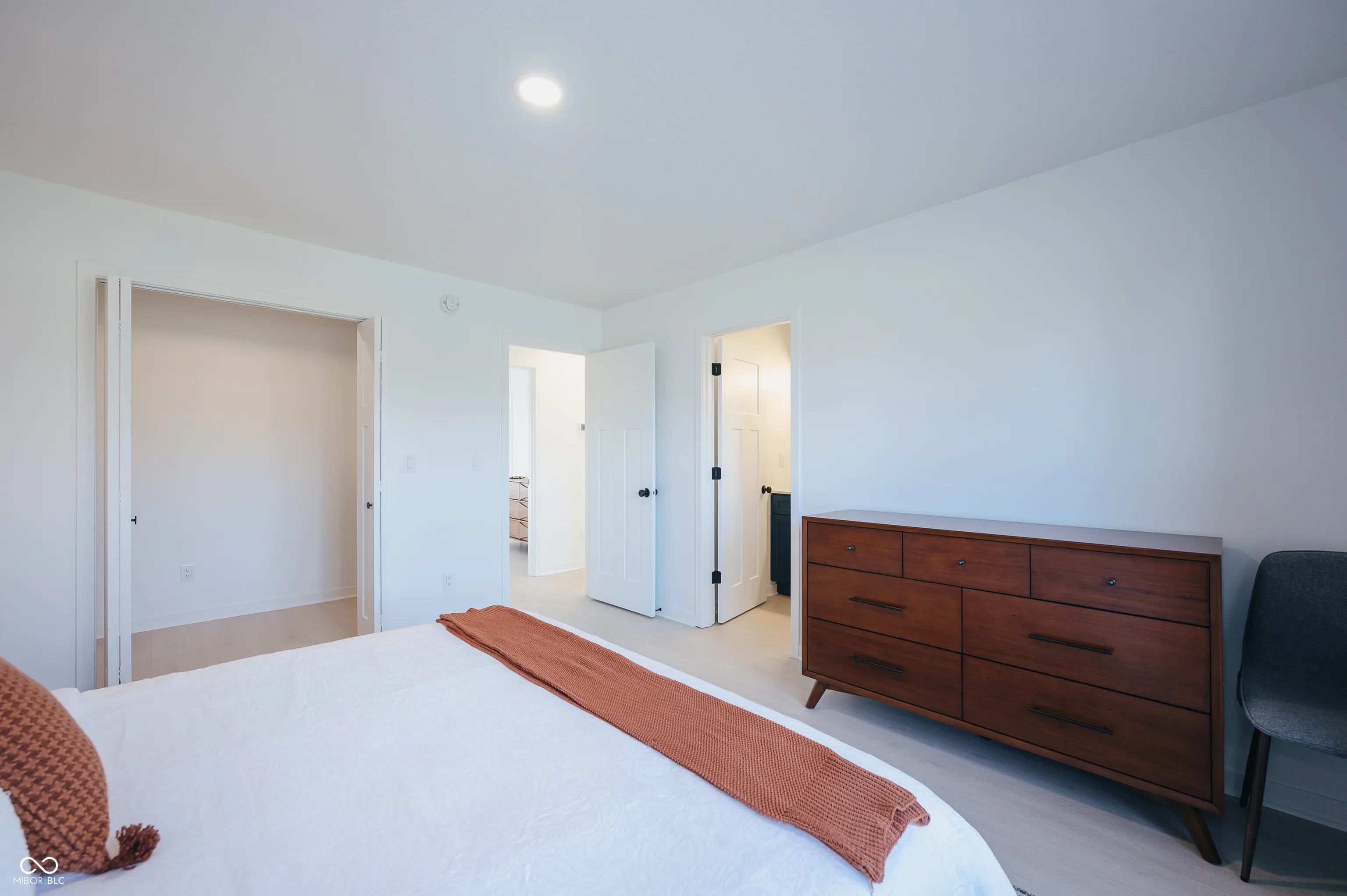 Columbus, Indiana 47201, United States, 3 Bedrooms Bedrooms, ,3 BathroomsBathrooms,Residential,Active,13244