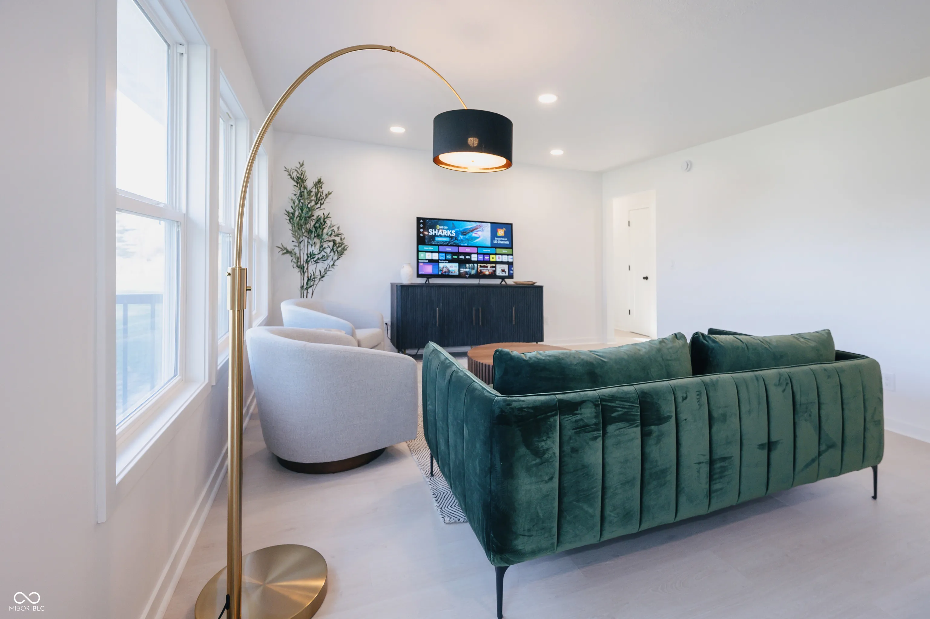 Columbus, Indiana 47201, United States, 3 Bedrooms Bedrooms, ,3 BathroomsBathrooms,Residential,Active,13244