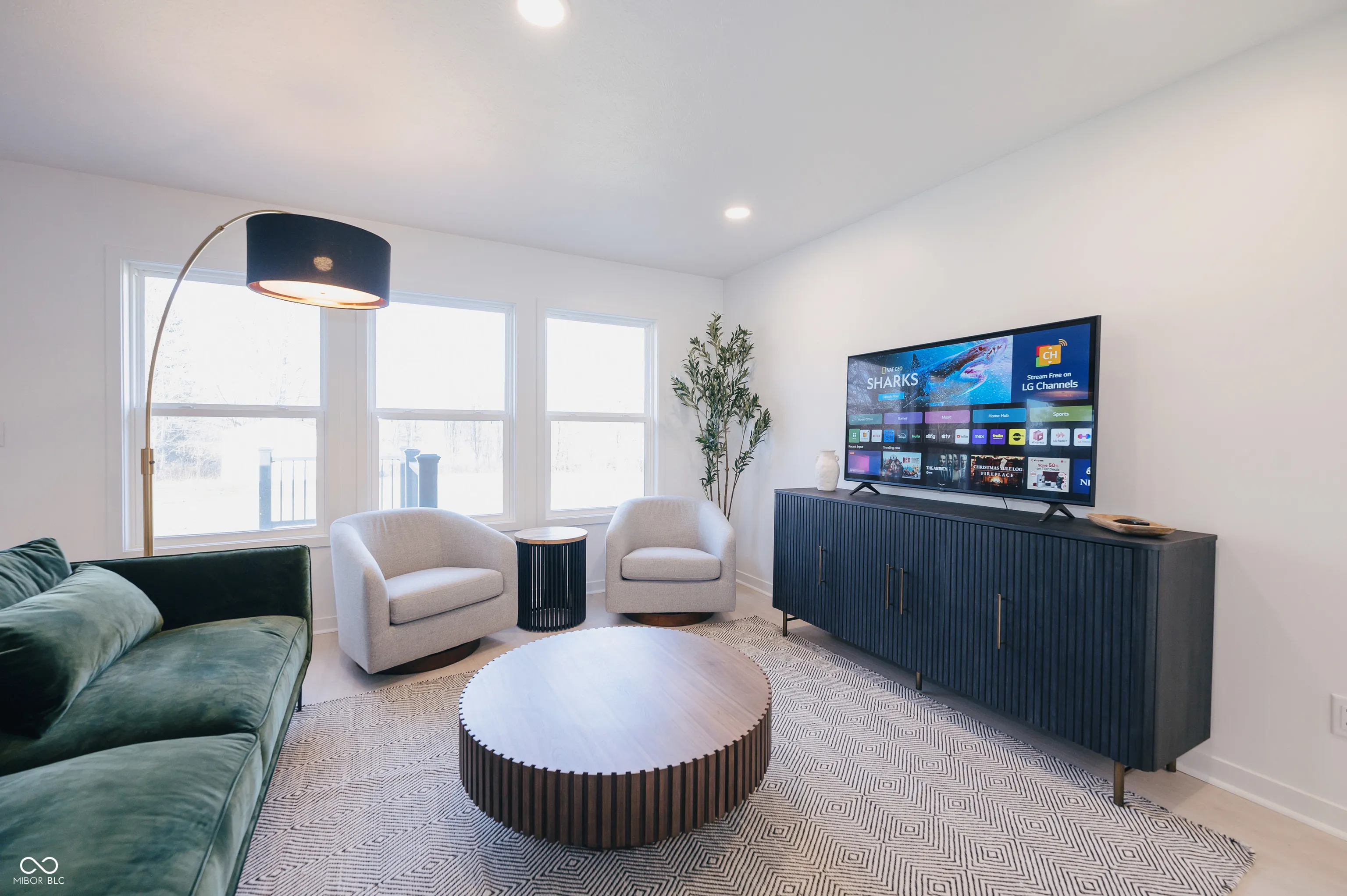 Columbus, Indiana 47201, United States, 3 Bedrooms Bedrooms, ,3 BathroomsBathrooms,Residential,Active,13244