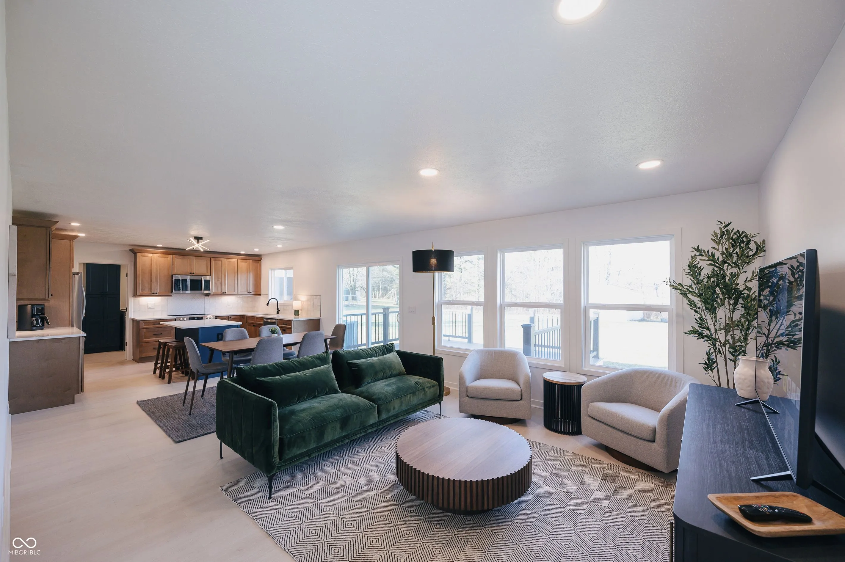 Columbus, Indiana 47201, United States, 3 Bedrooms Bedrooms, ,3 BathroomsBathrooms,Residential,Active,13244