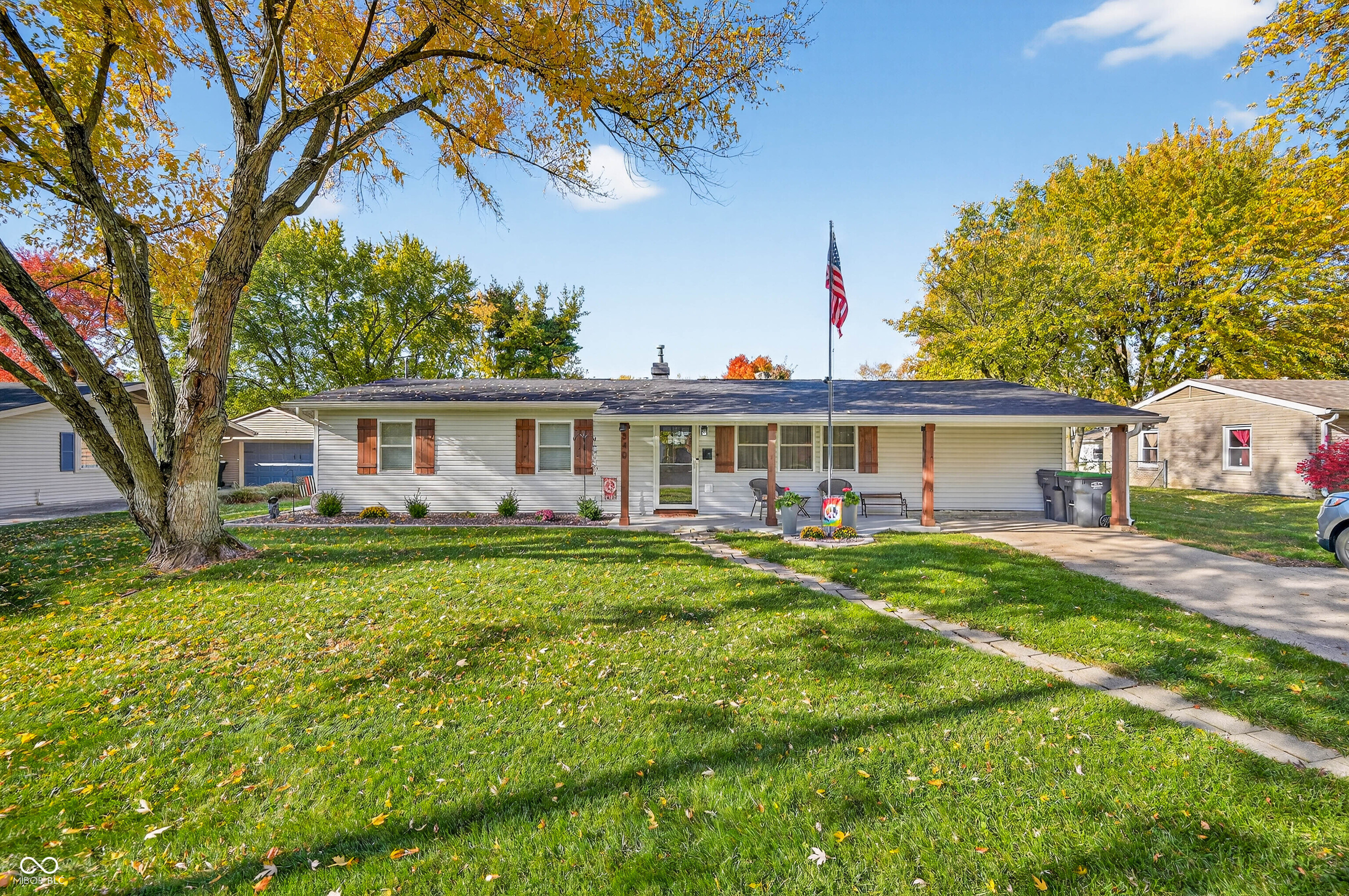 840 Sweetbriar Avenue